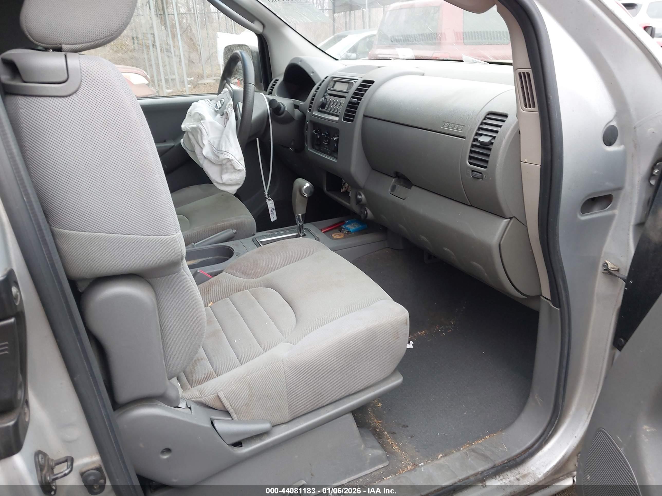 NISSAN FRONTIER image 5