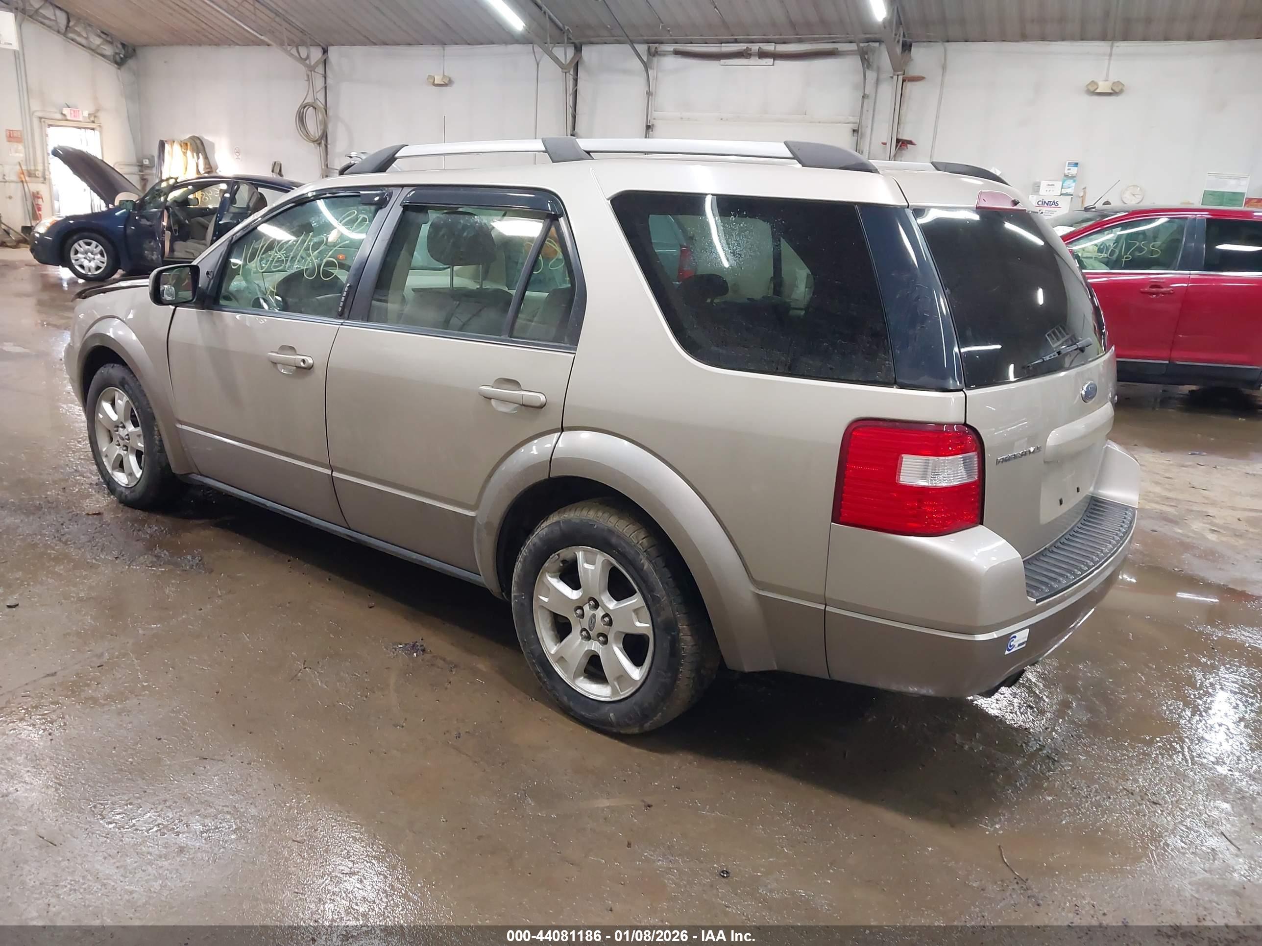 FORD FREESTYLE image 3