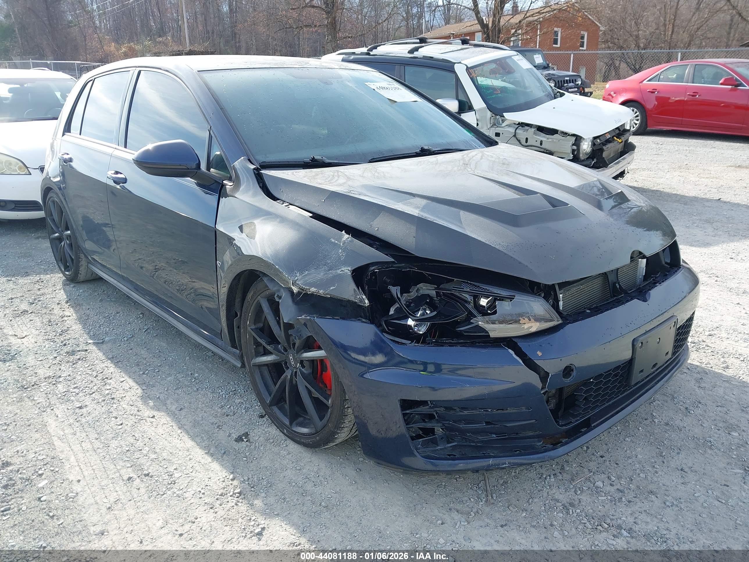 VOLKSWAGEN GOLF image 6