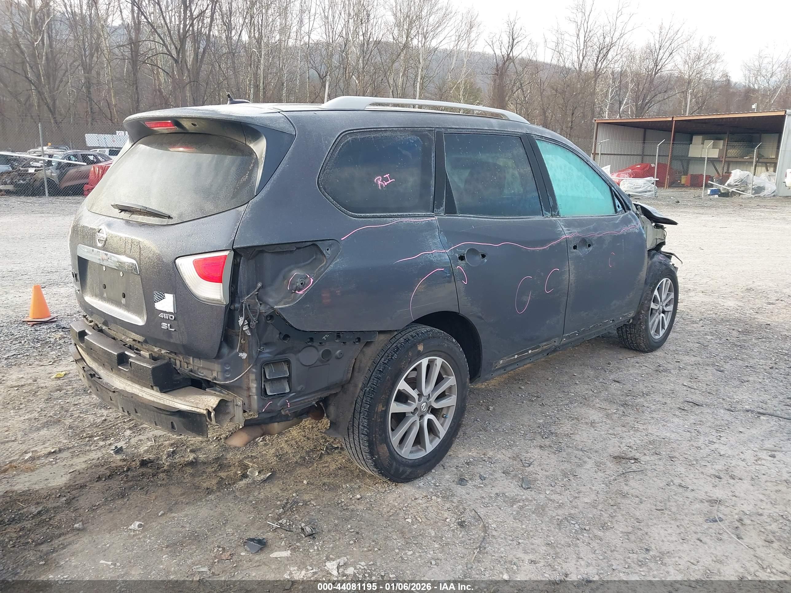 NISSAN PATHFINDER image 4