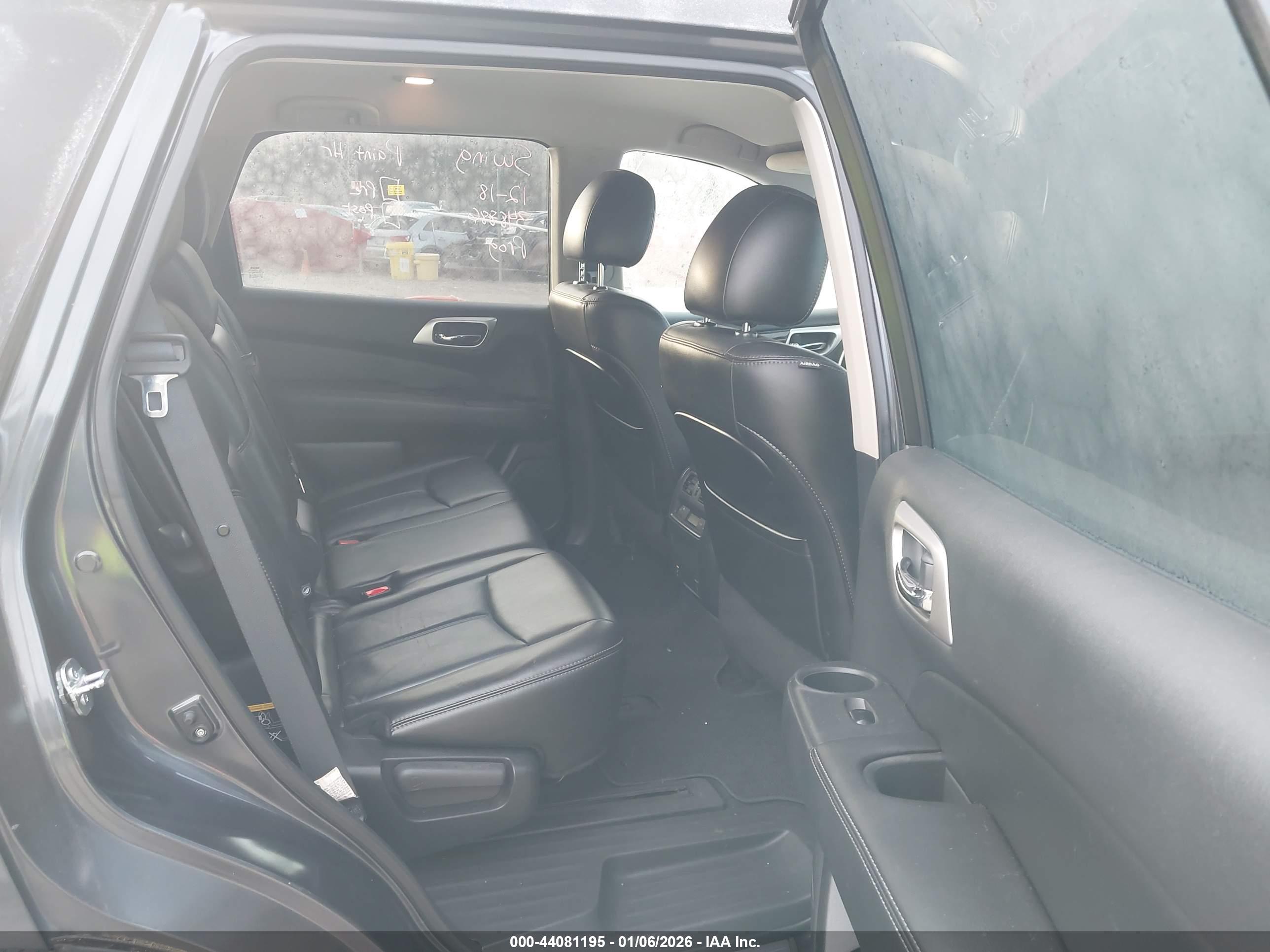 NISSAN PATHFINDER image 8