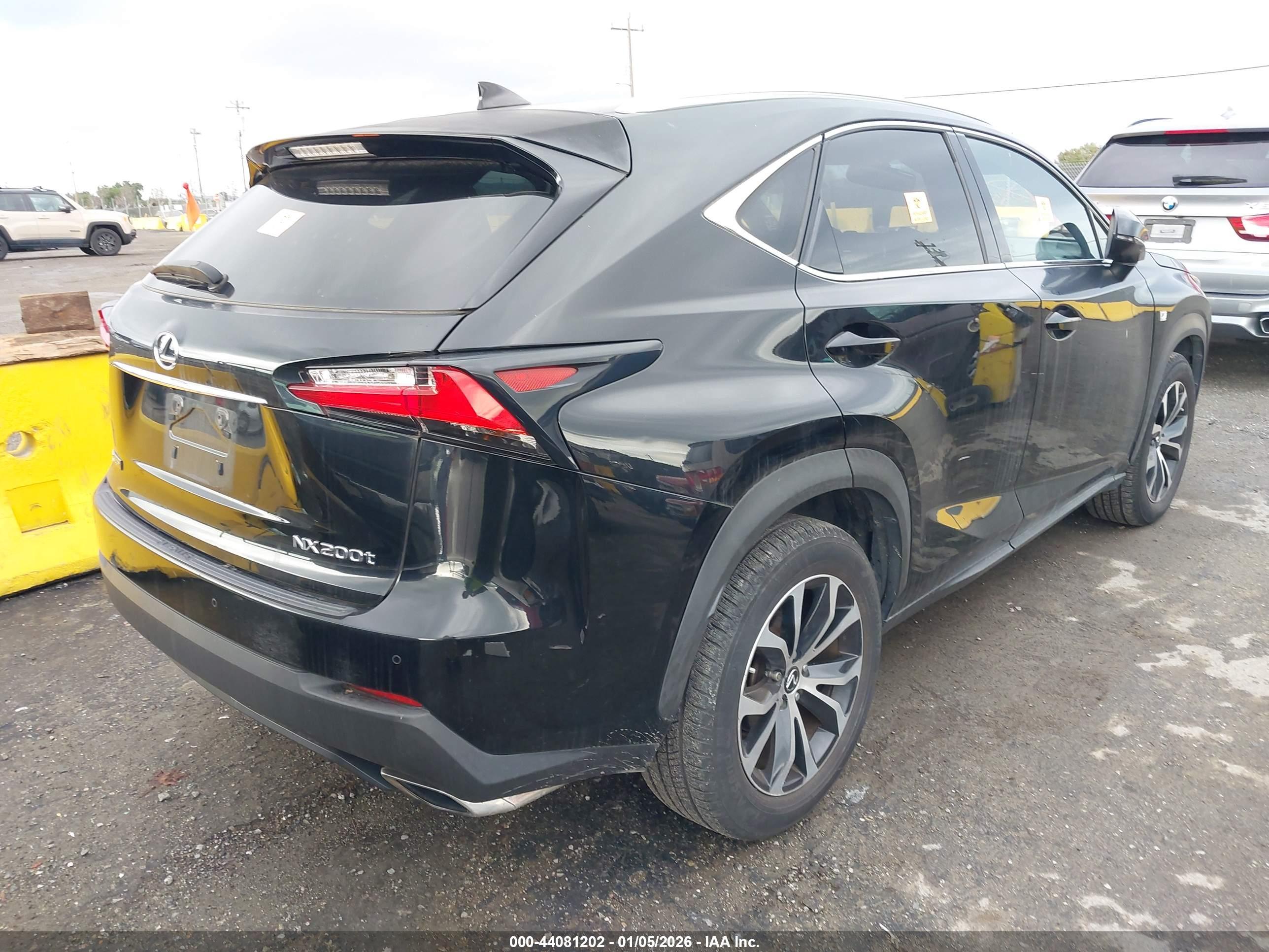 LEXUS NX image 4