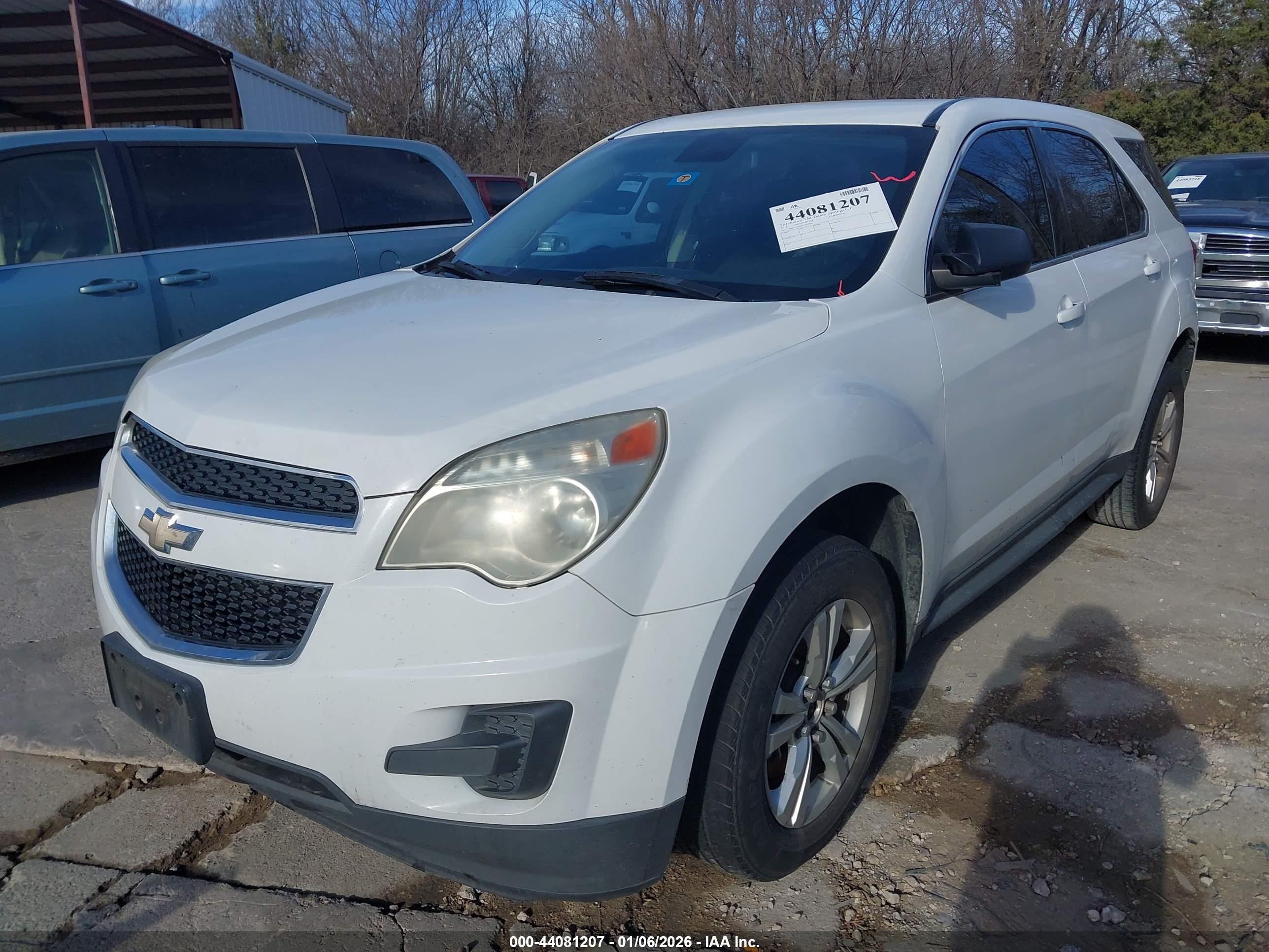 CHEVROLET EQUINOX image 2