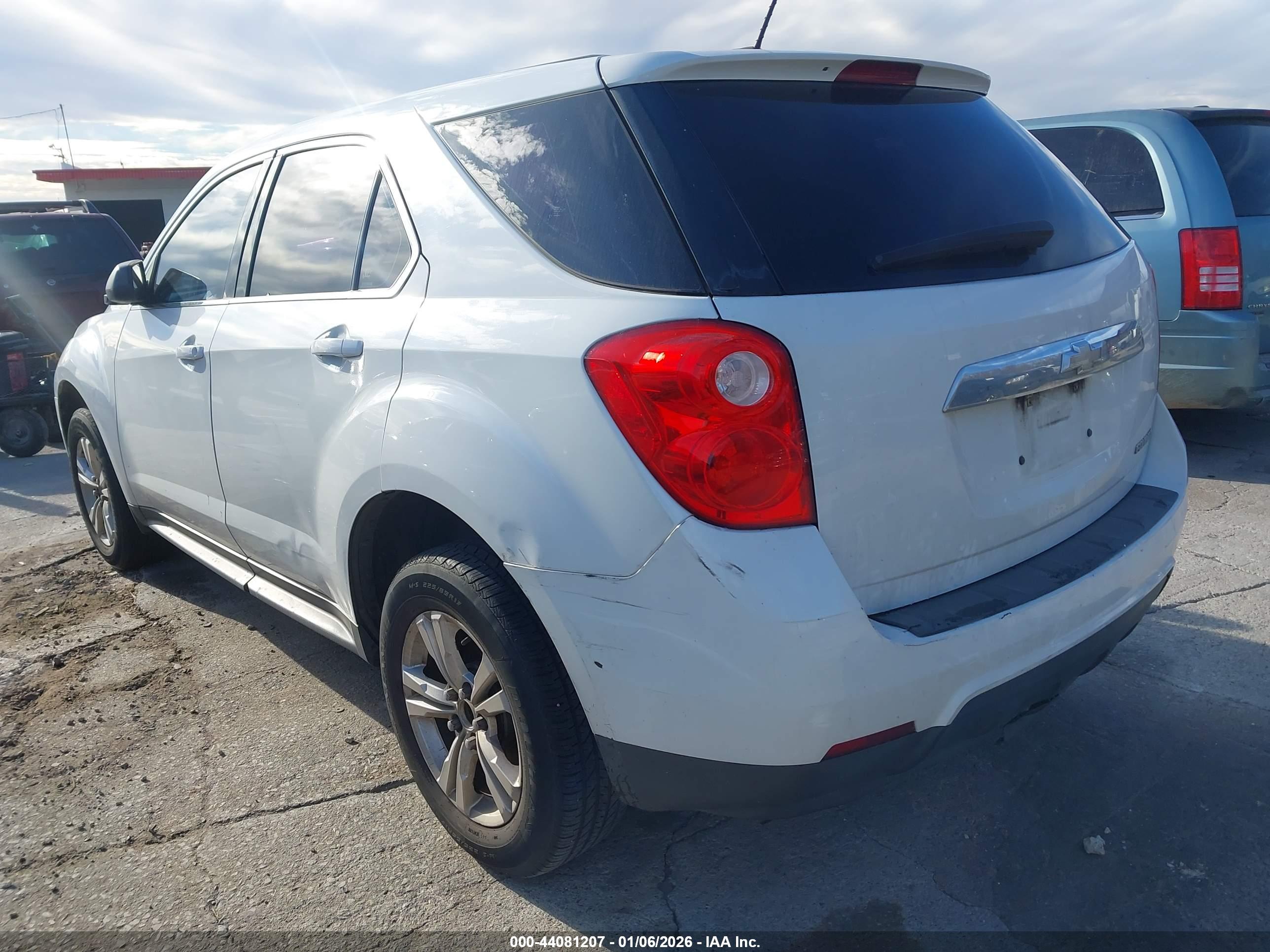 CHEVROLET EQUINOX image 3