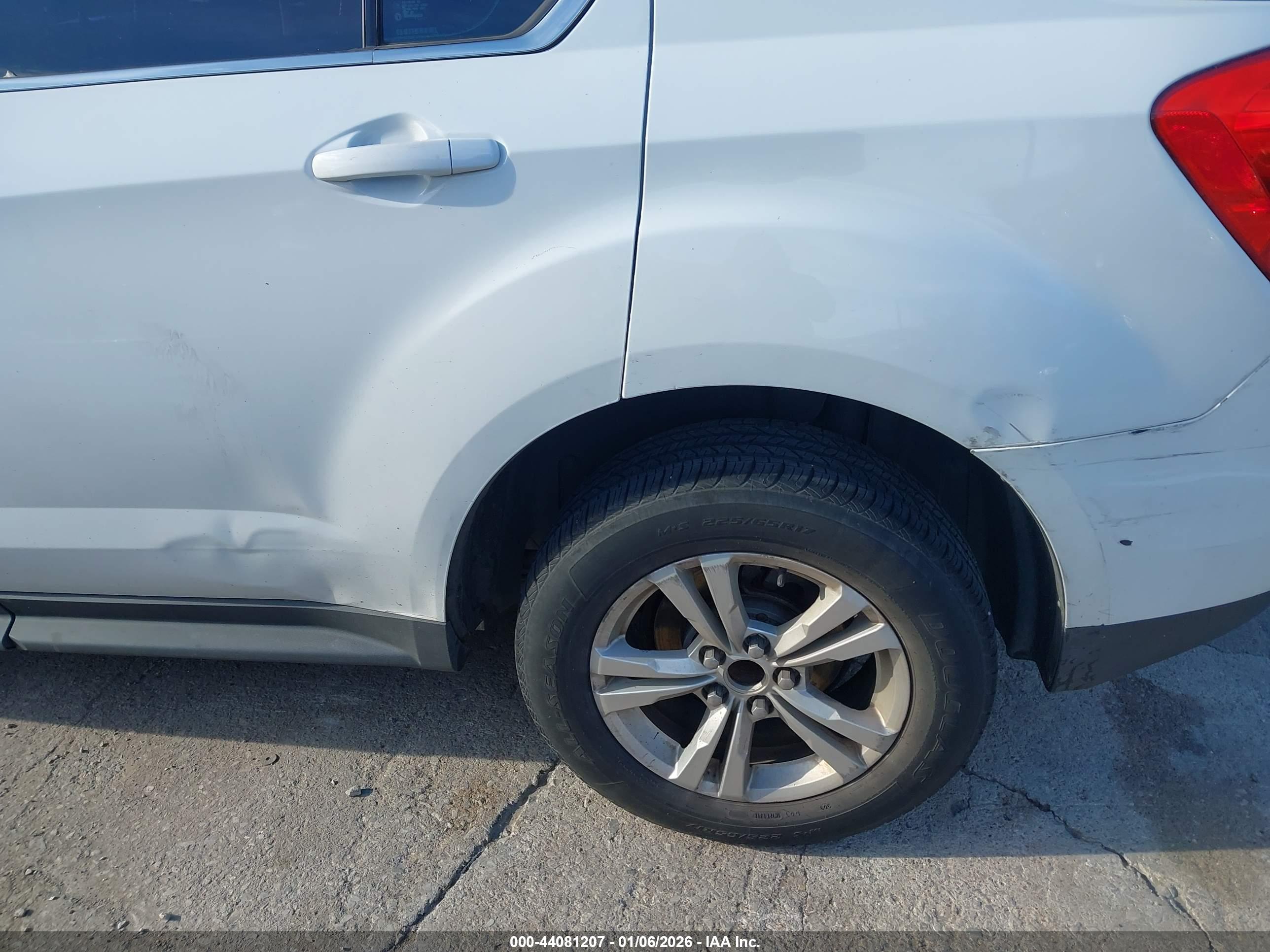 CHEVROLET EQUINOX image 6