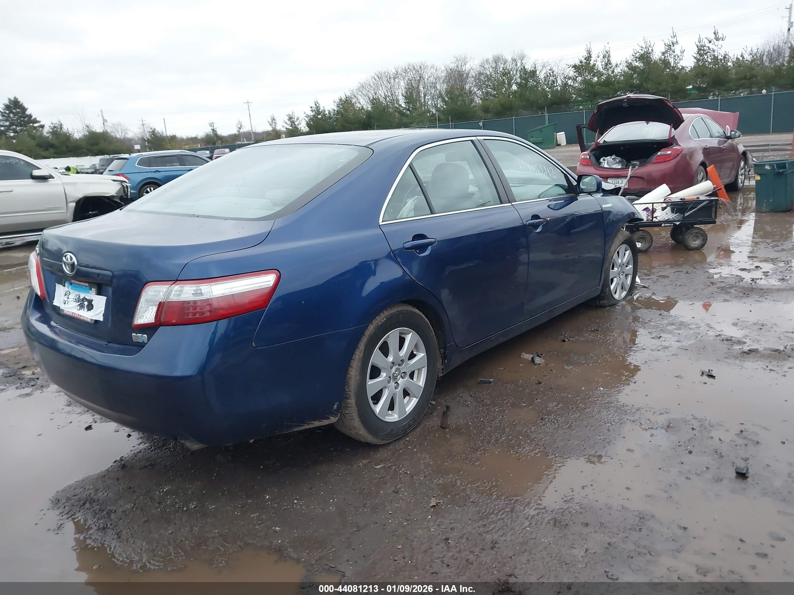 TOYOTA CAMRY image 4
