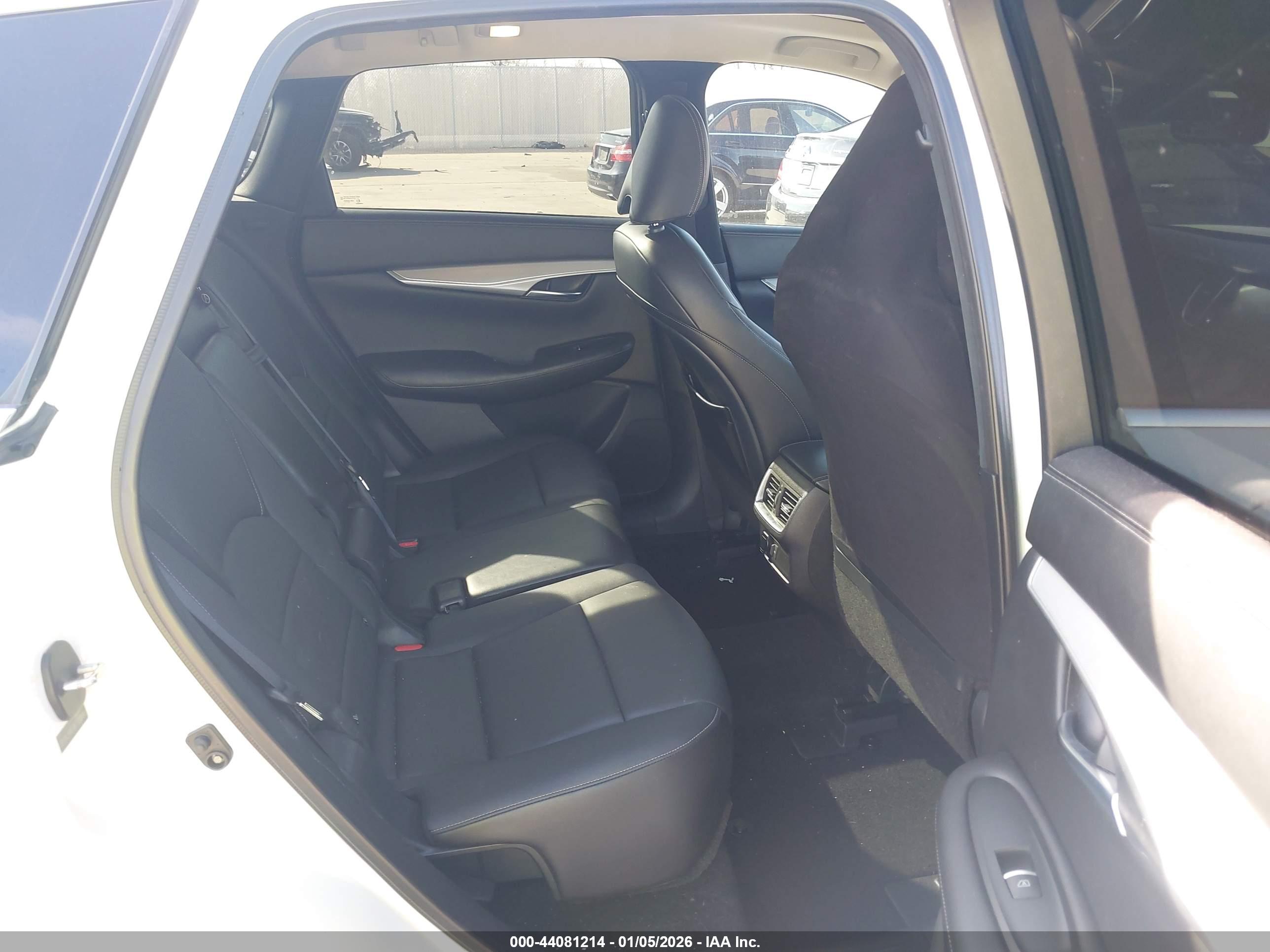 INFINITI QX50 image 8