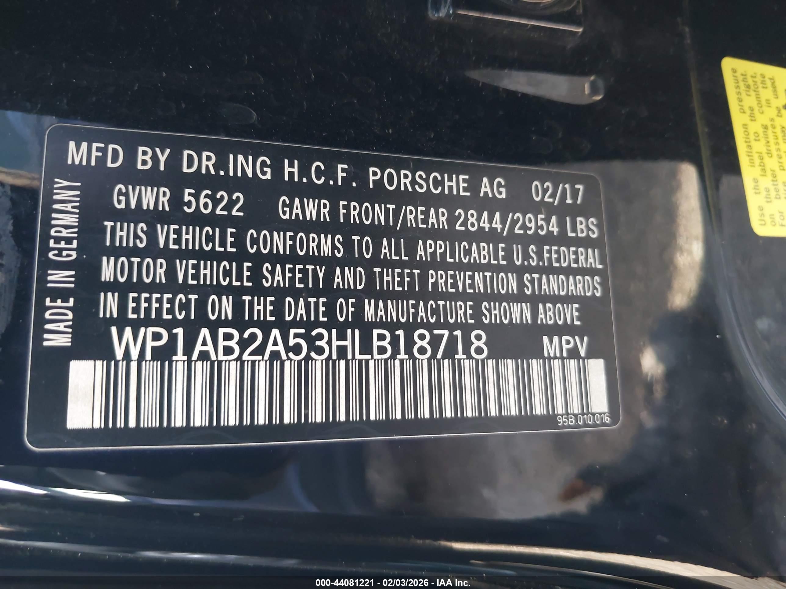 PORSCHE MACAN image 9