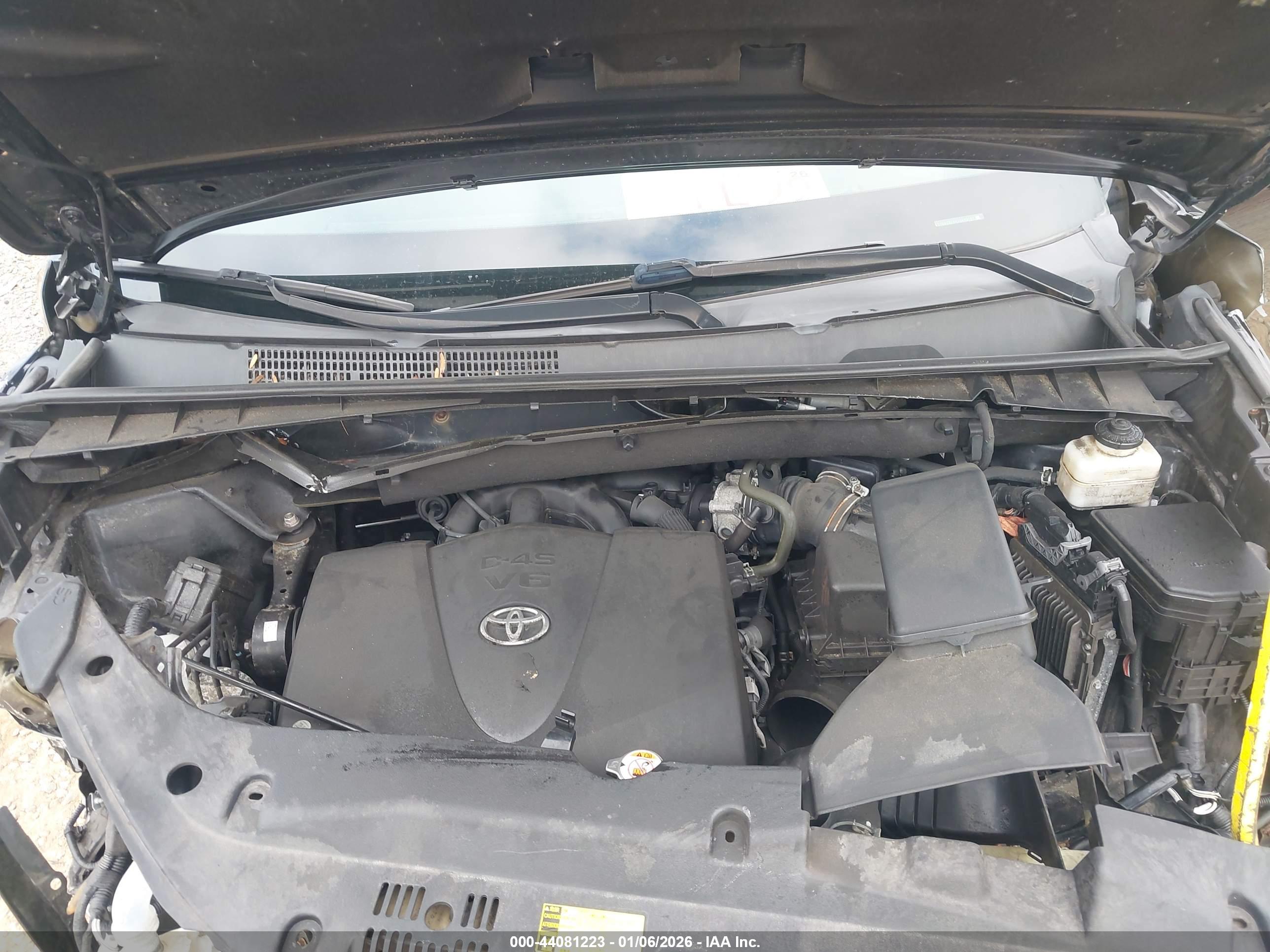 TOYOTA HIGHLANDER image 10