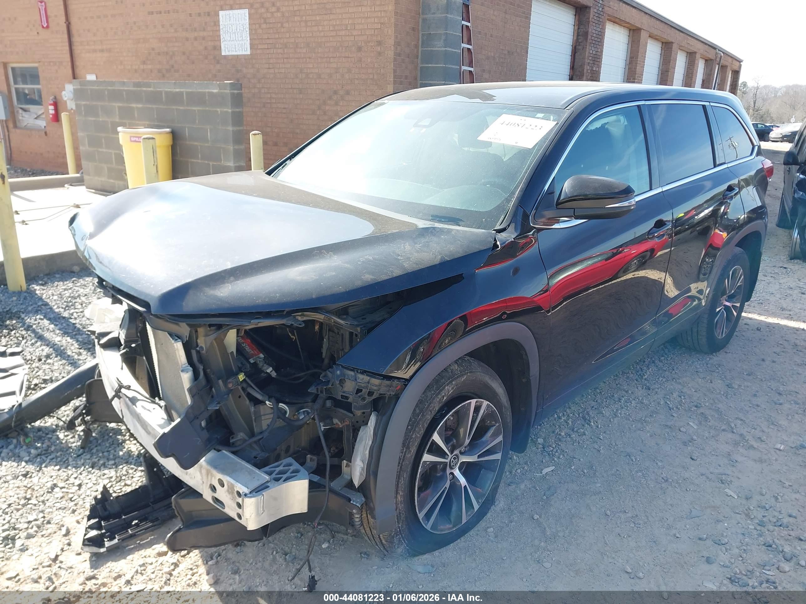 TOYOTA HIGHLANDER image 2