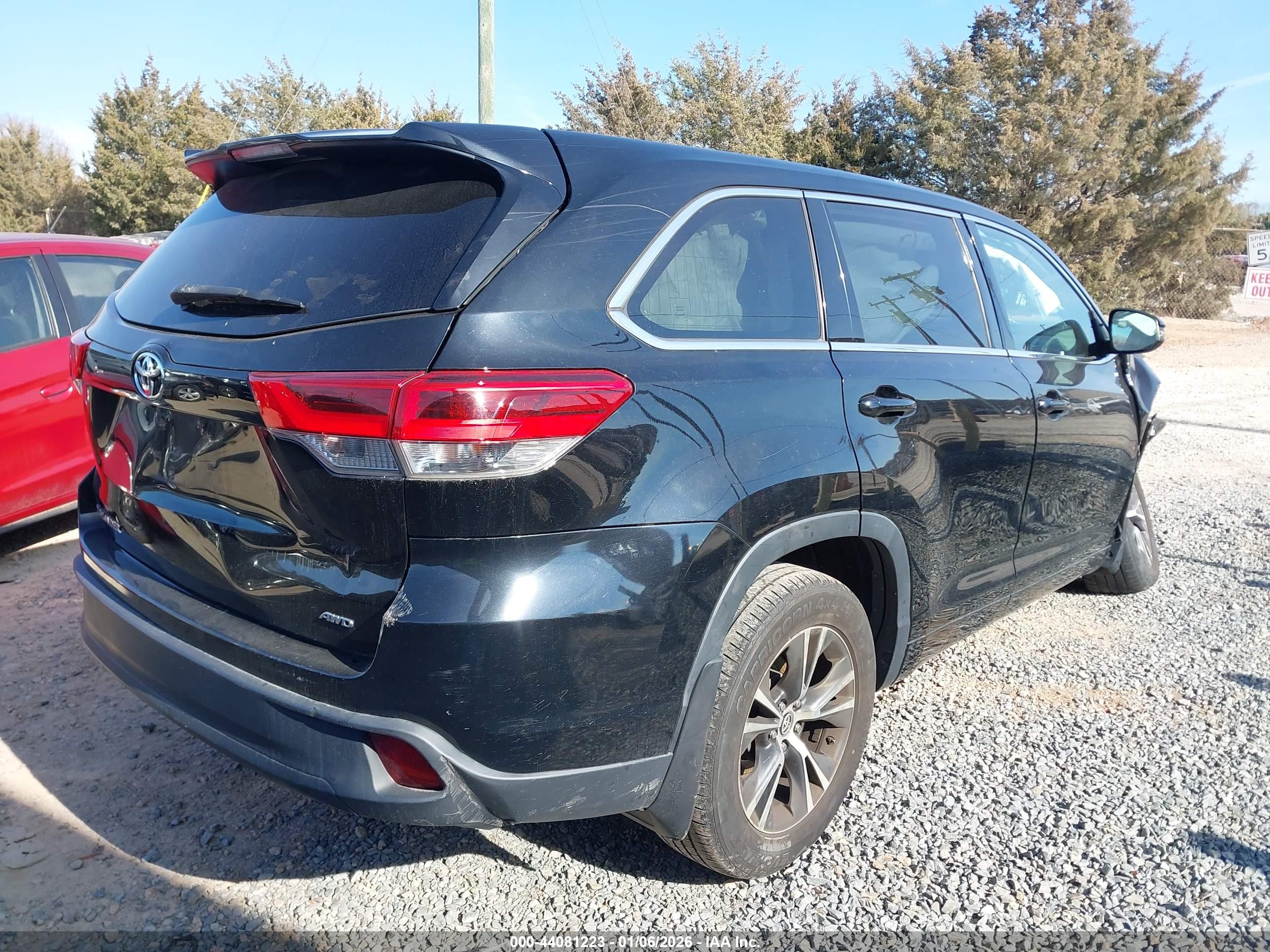 TOYOTA HIGHLANDER image 4