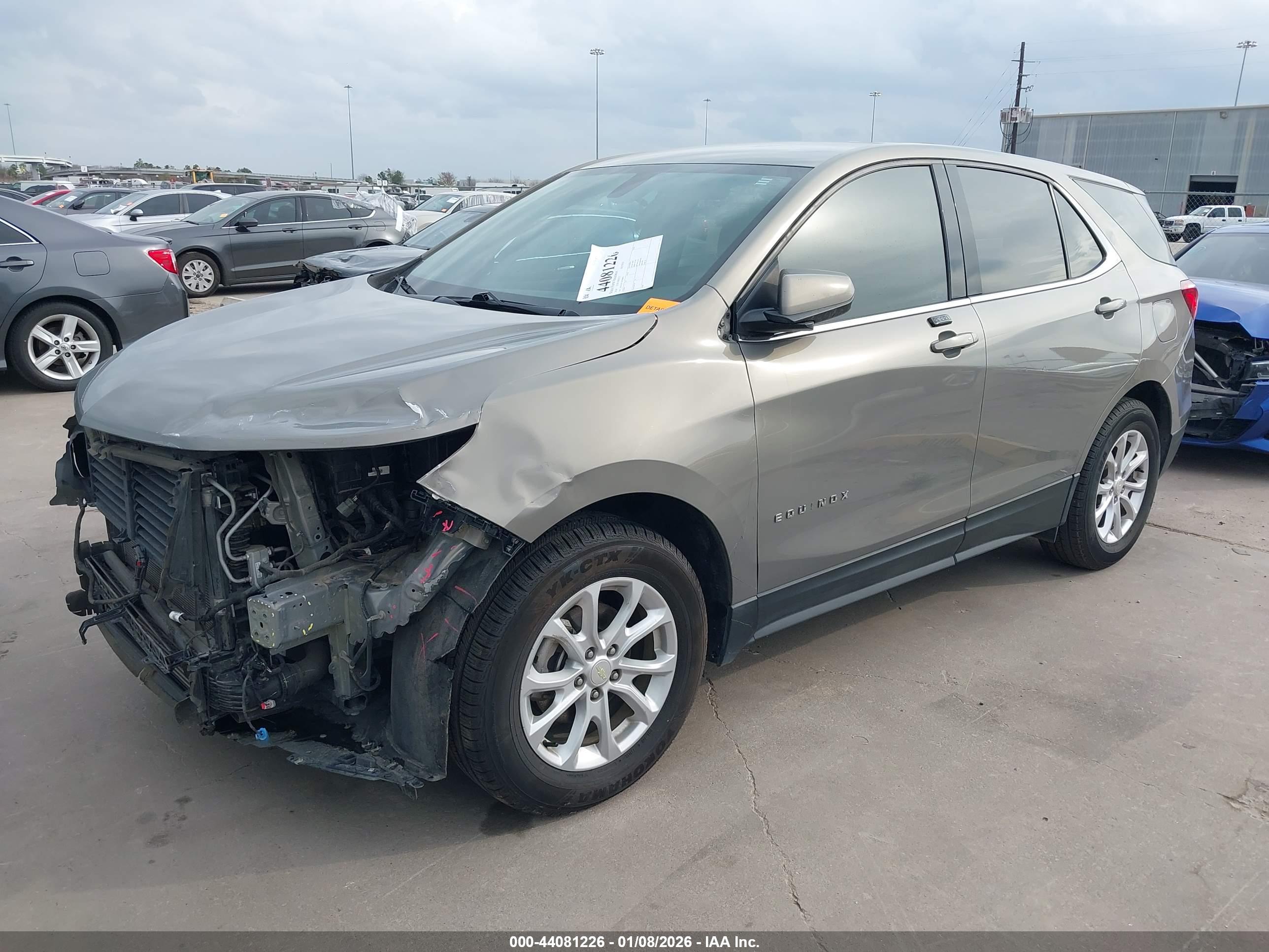 CHEVROLET EQUINOX image 2