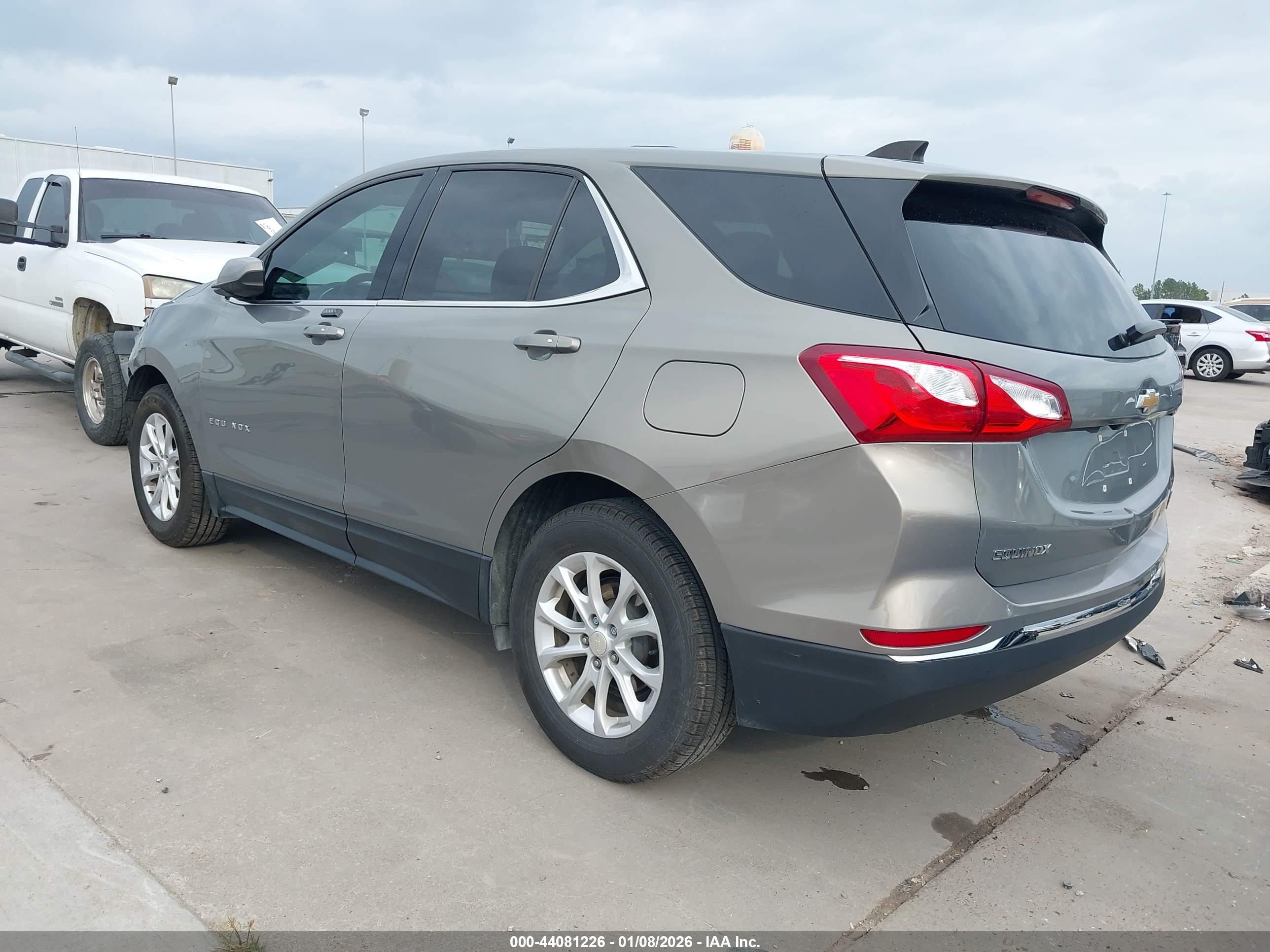 CHEVROLET EQUINOX image 3