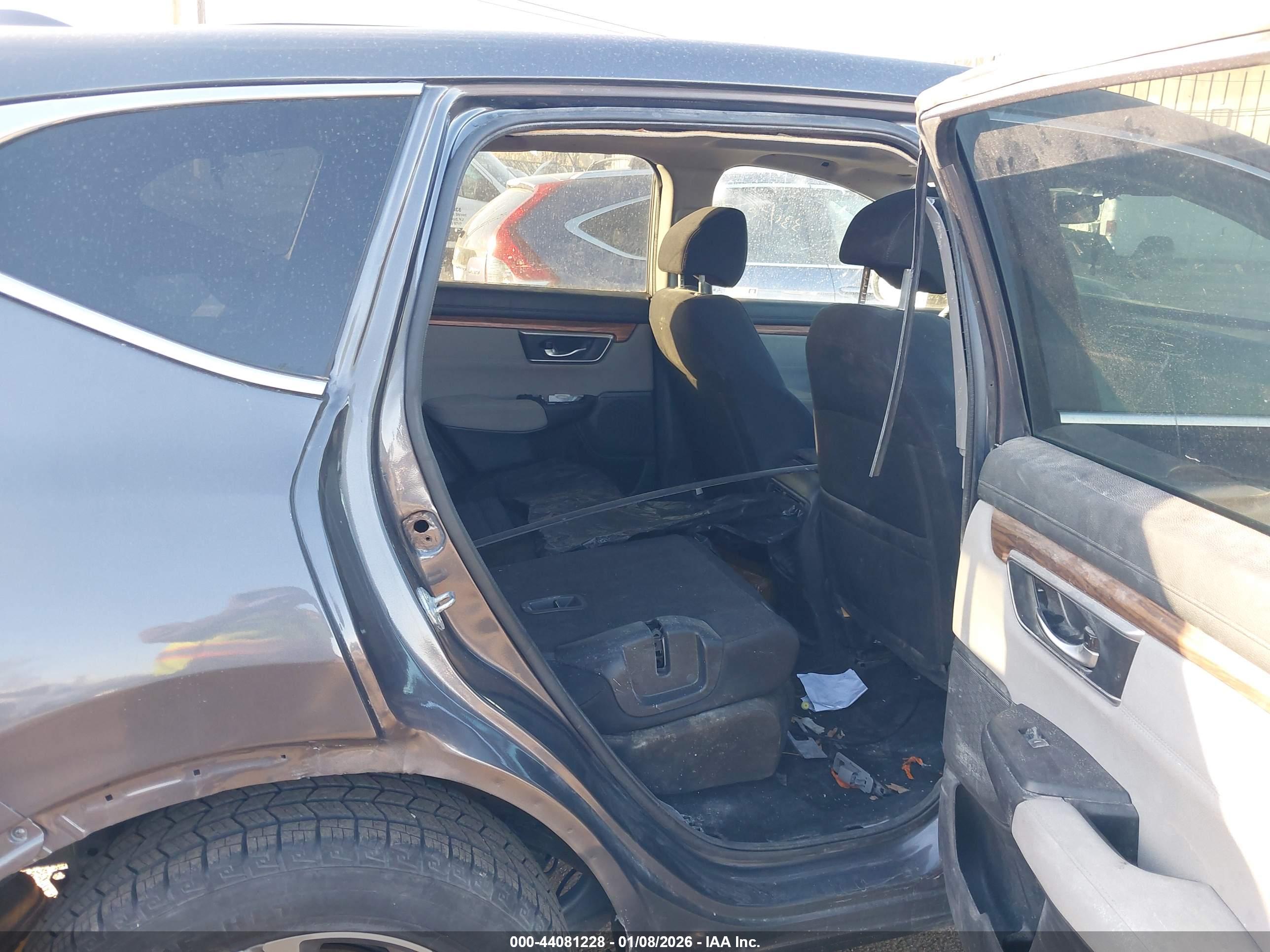 HONDA CR-V image 8