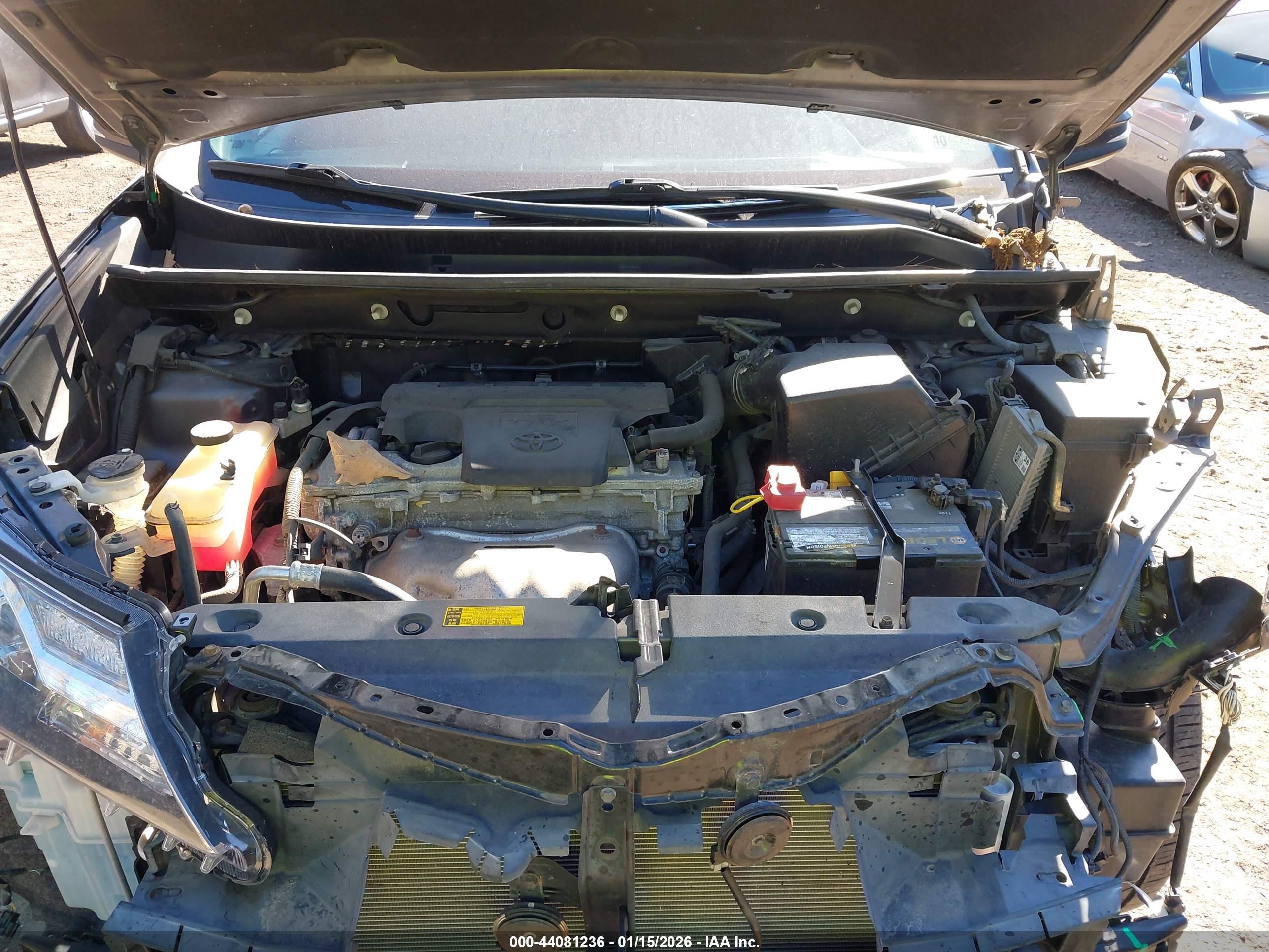 TOYOTA RAV4 image 10