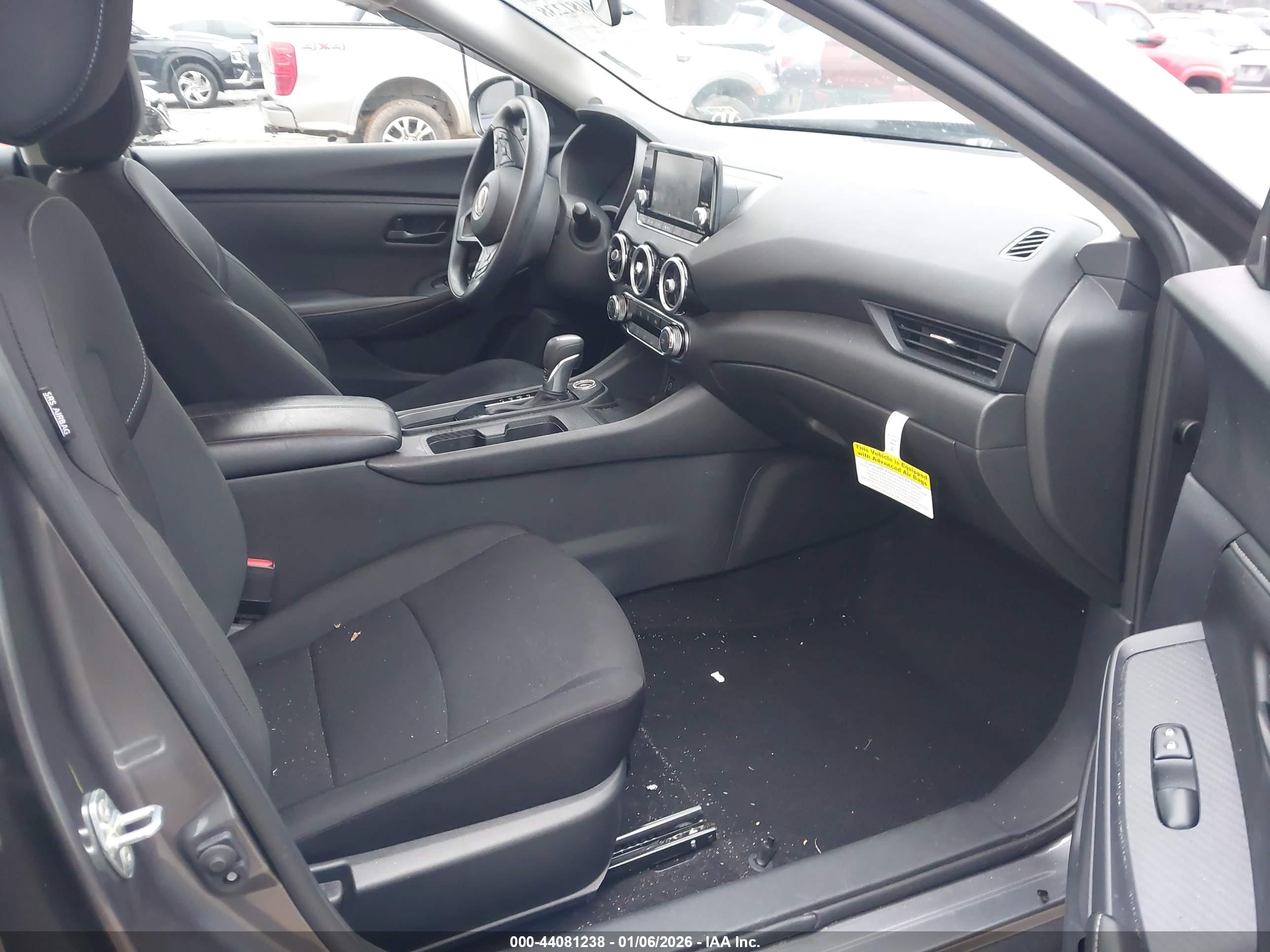 NISSAN SENTRA image 5