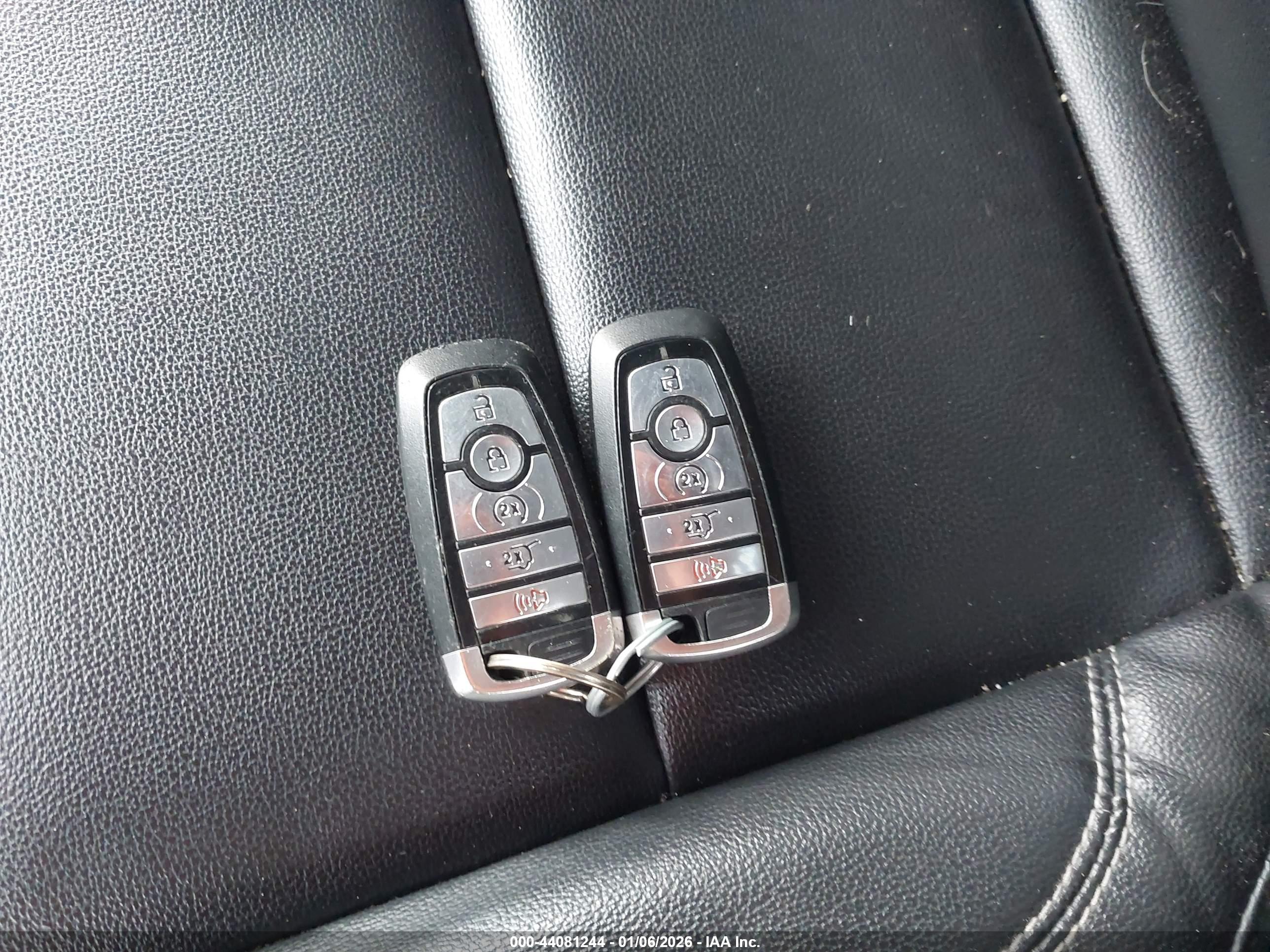 FORD EXPLORER image 11