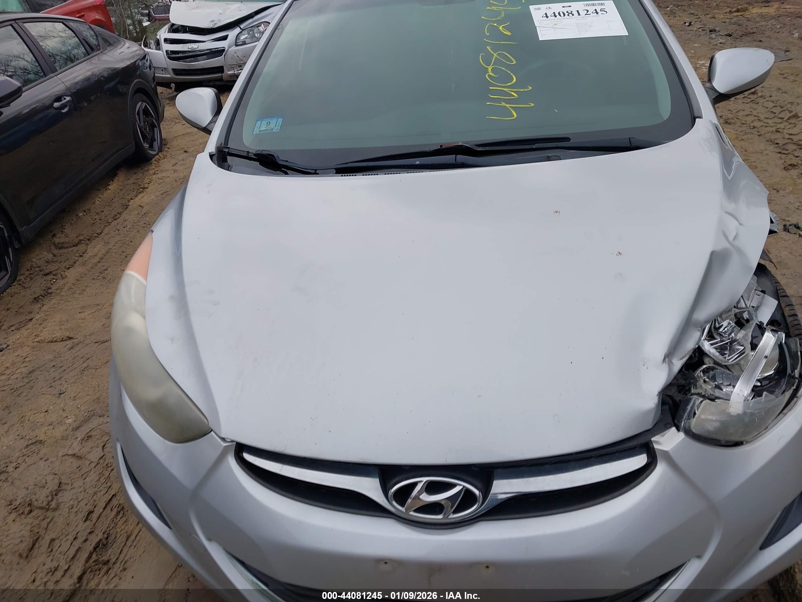 HYUNDAI ELANTRA image 10
