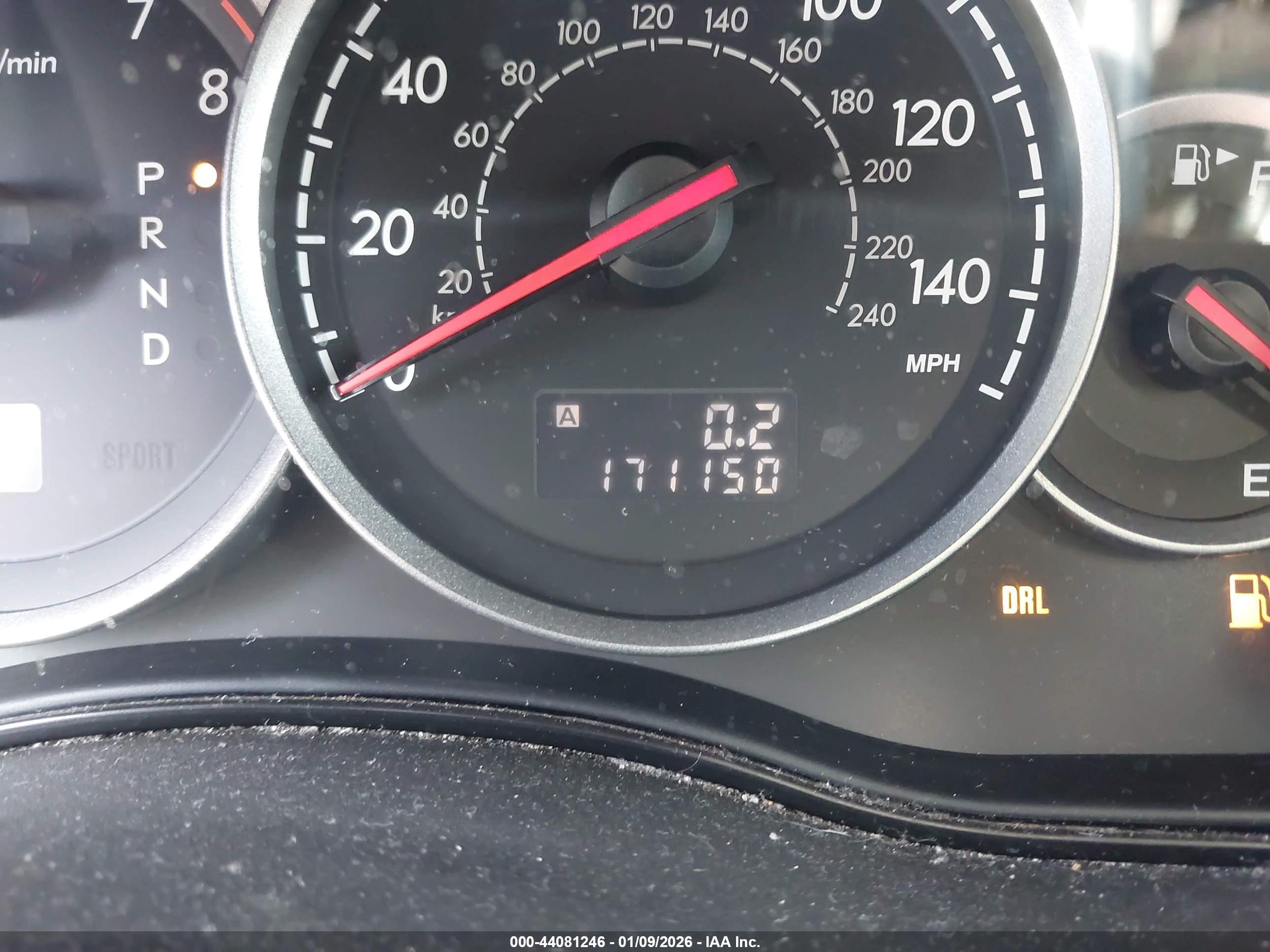 SUBARU OUTBACK image 7
