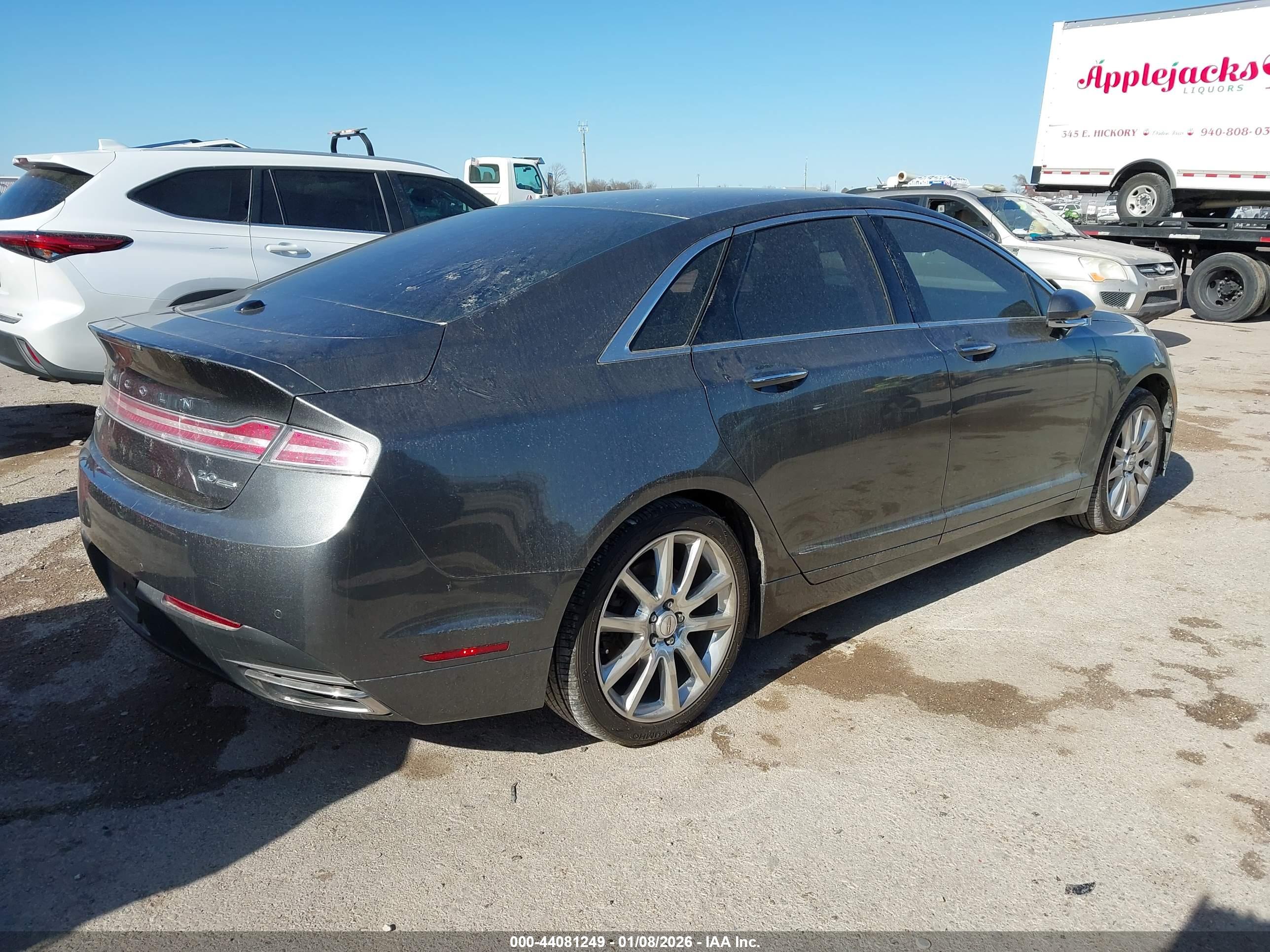 LINCOLN MKZ image 4