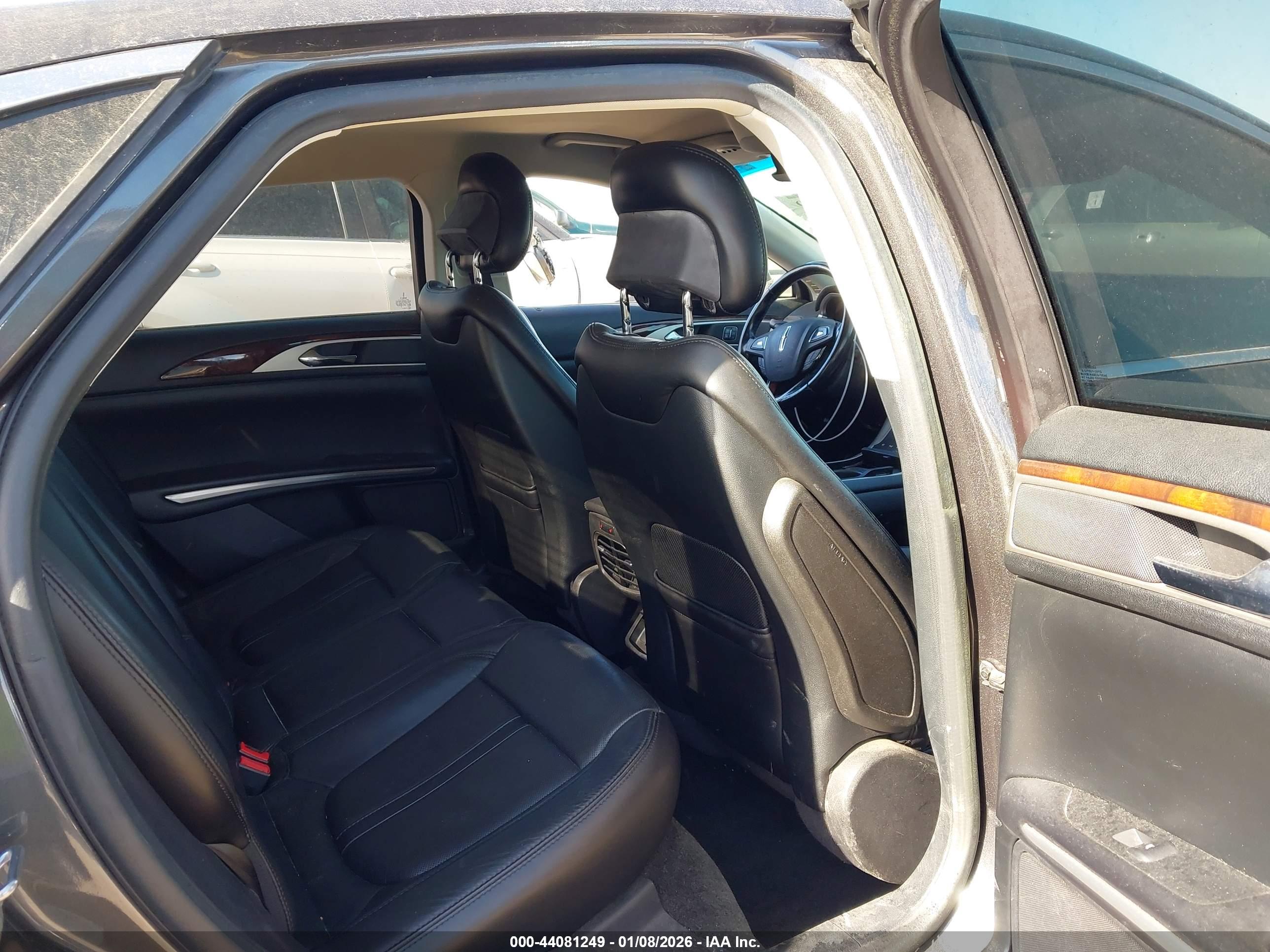 LINCOLN MKZ image 8