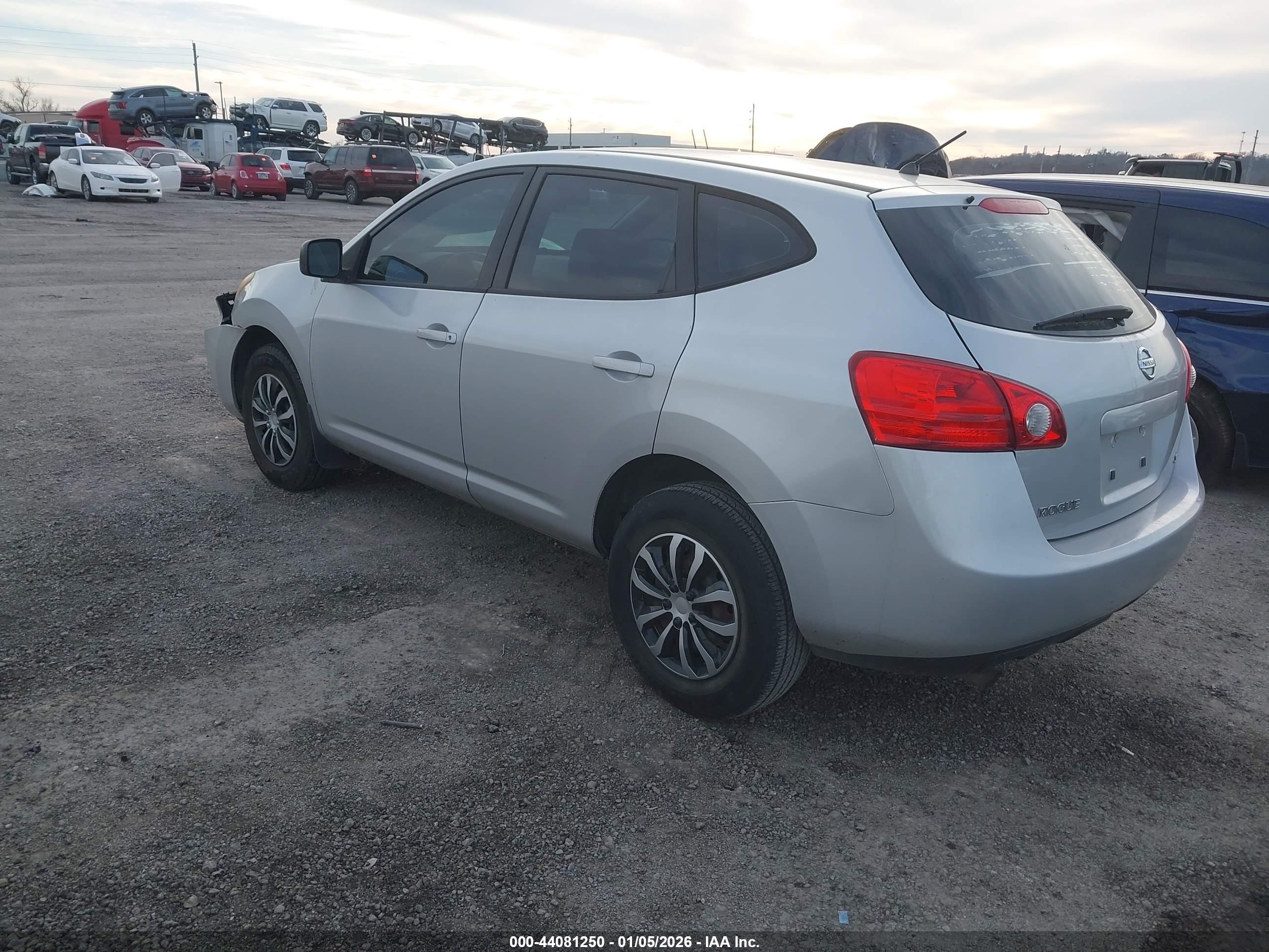 NISSAN ROGUE image 3