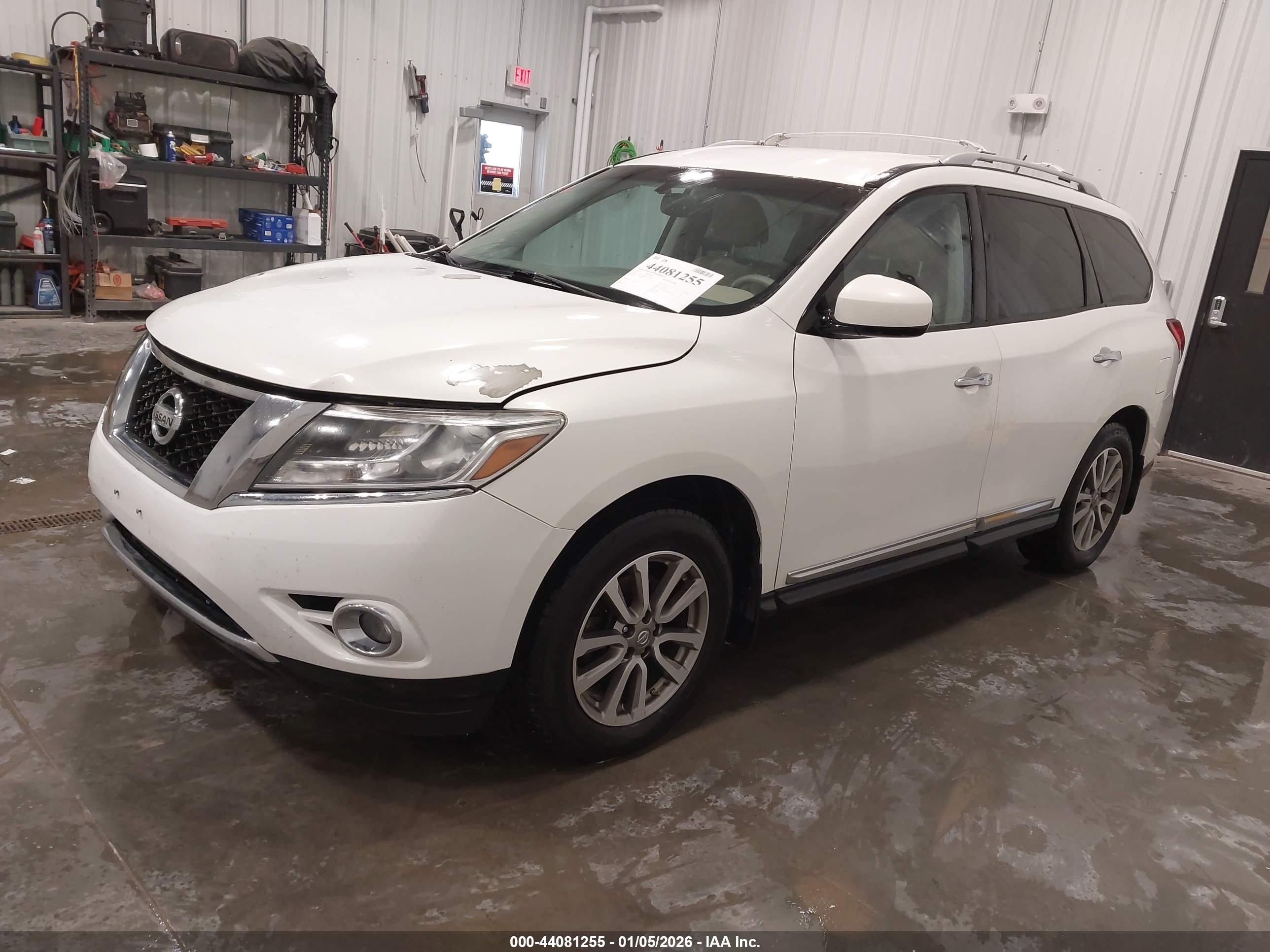 NISSAN PATHFINDER image 2