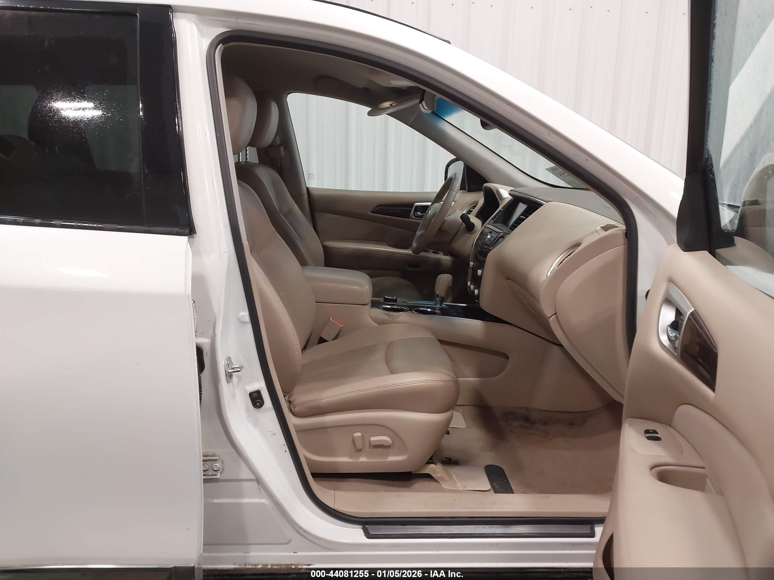 NISSAN PATHFINDER image 5