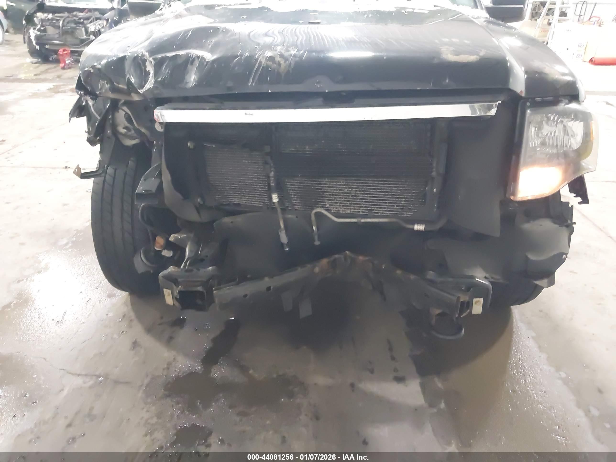 FORD EXPEDITION image 6