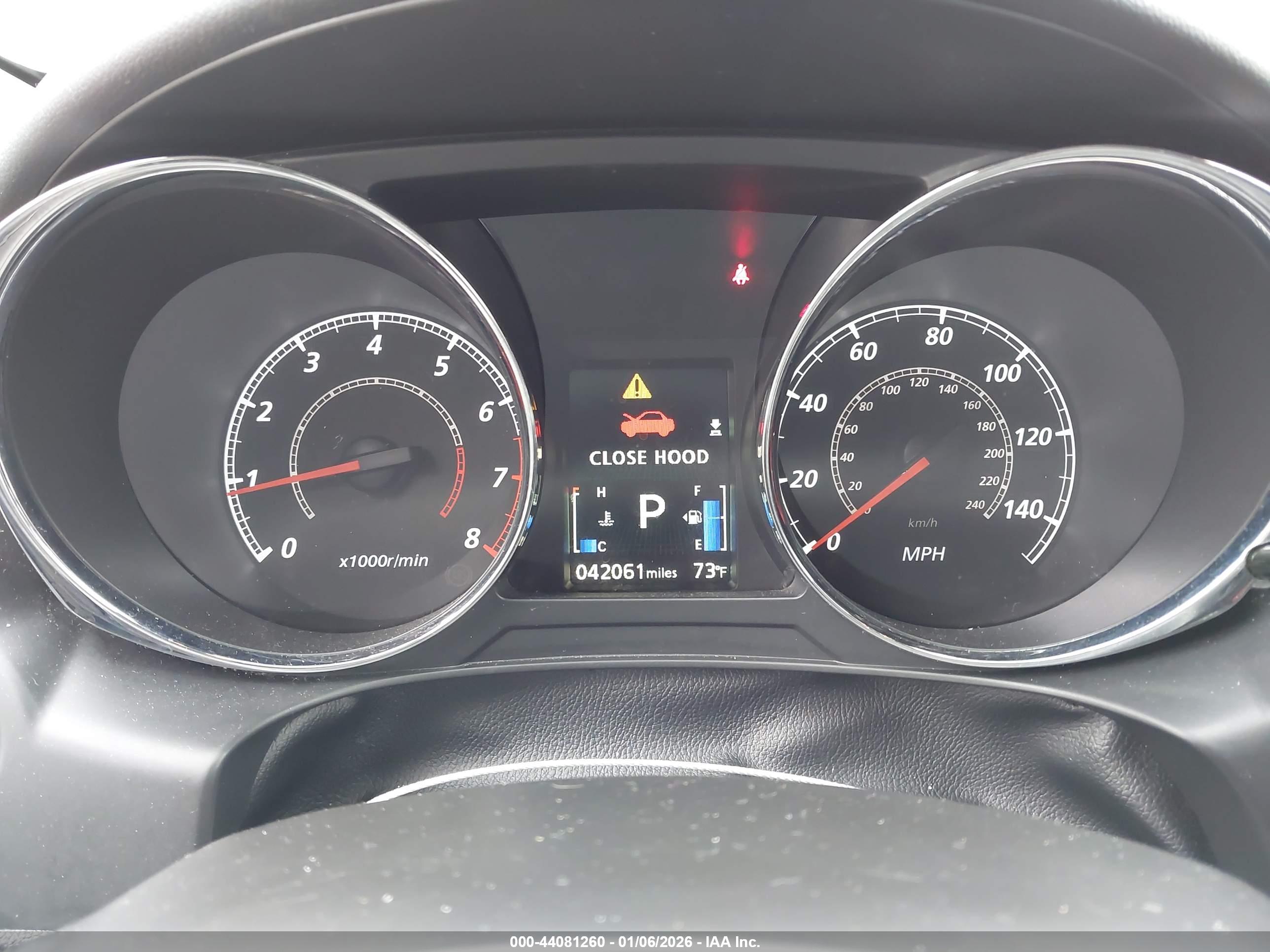 MITSUBISHI OUTLANDER image 7