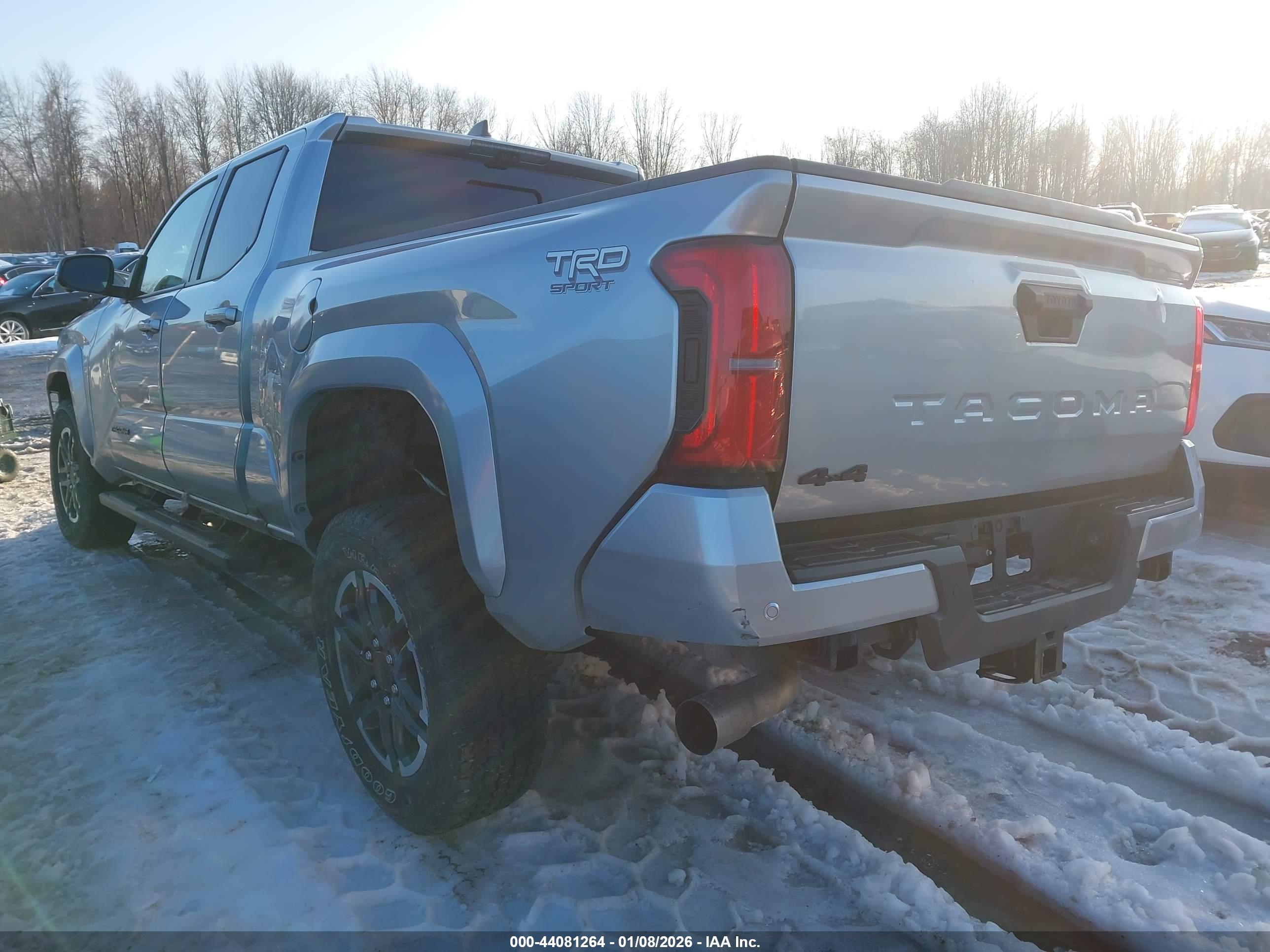 TOYOTA TACOMA image 3
