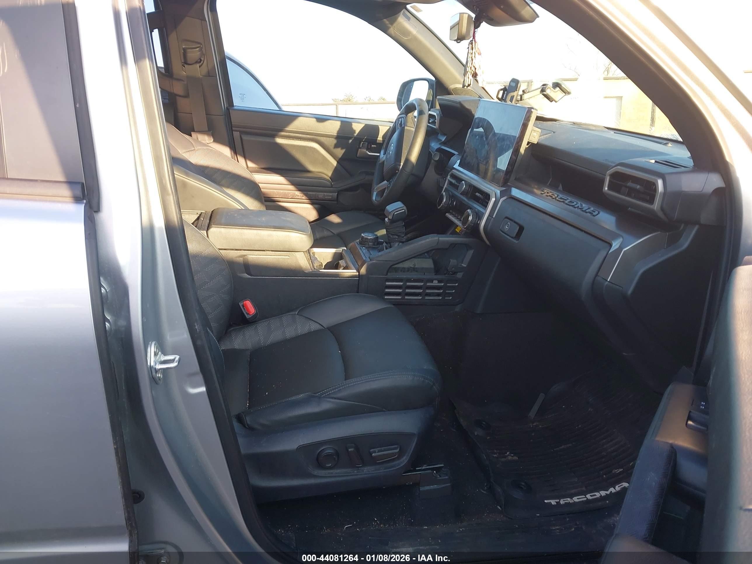 TOYOTA TACOMA image 5