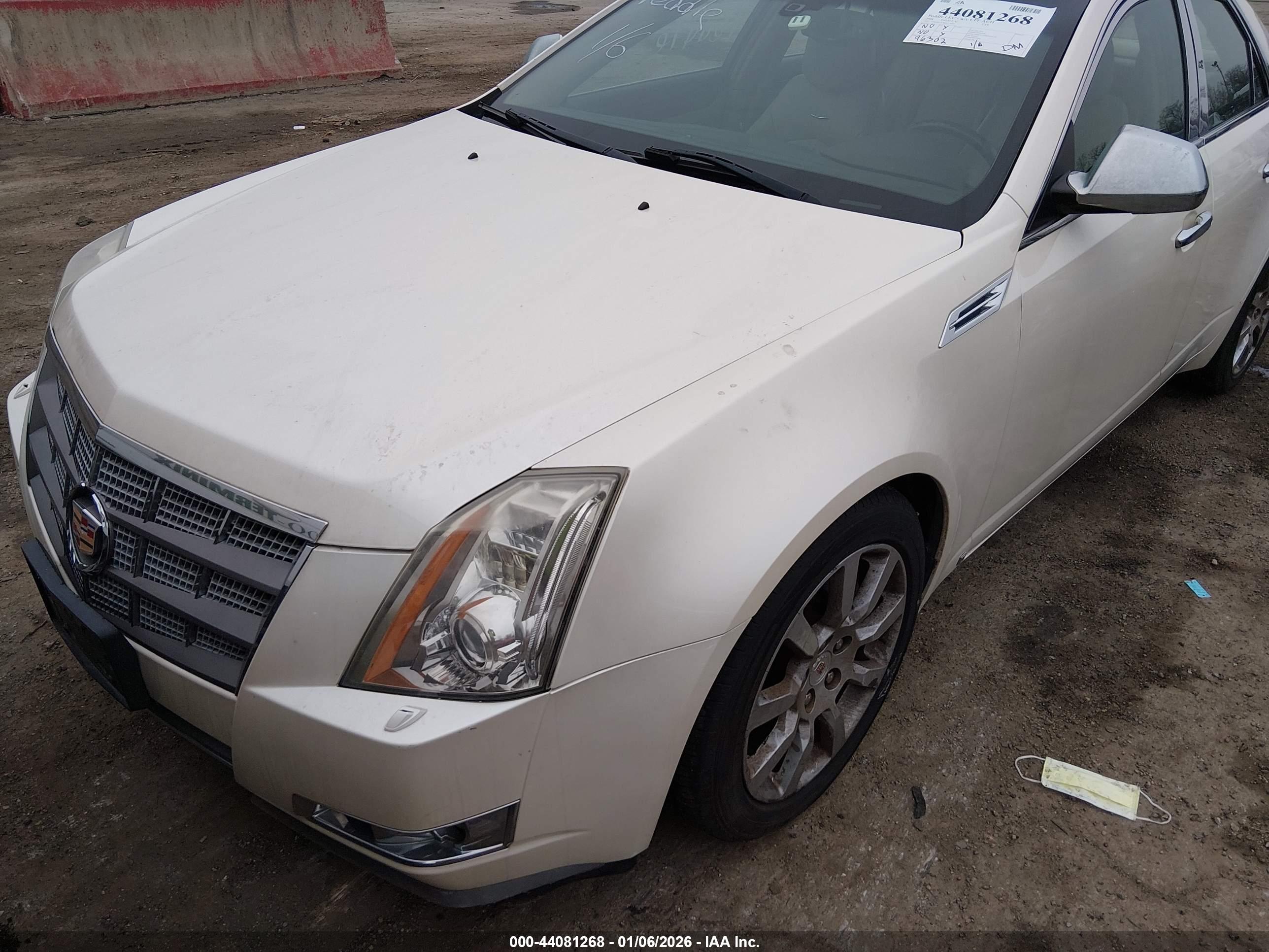 CADILLAC CTS image 6