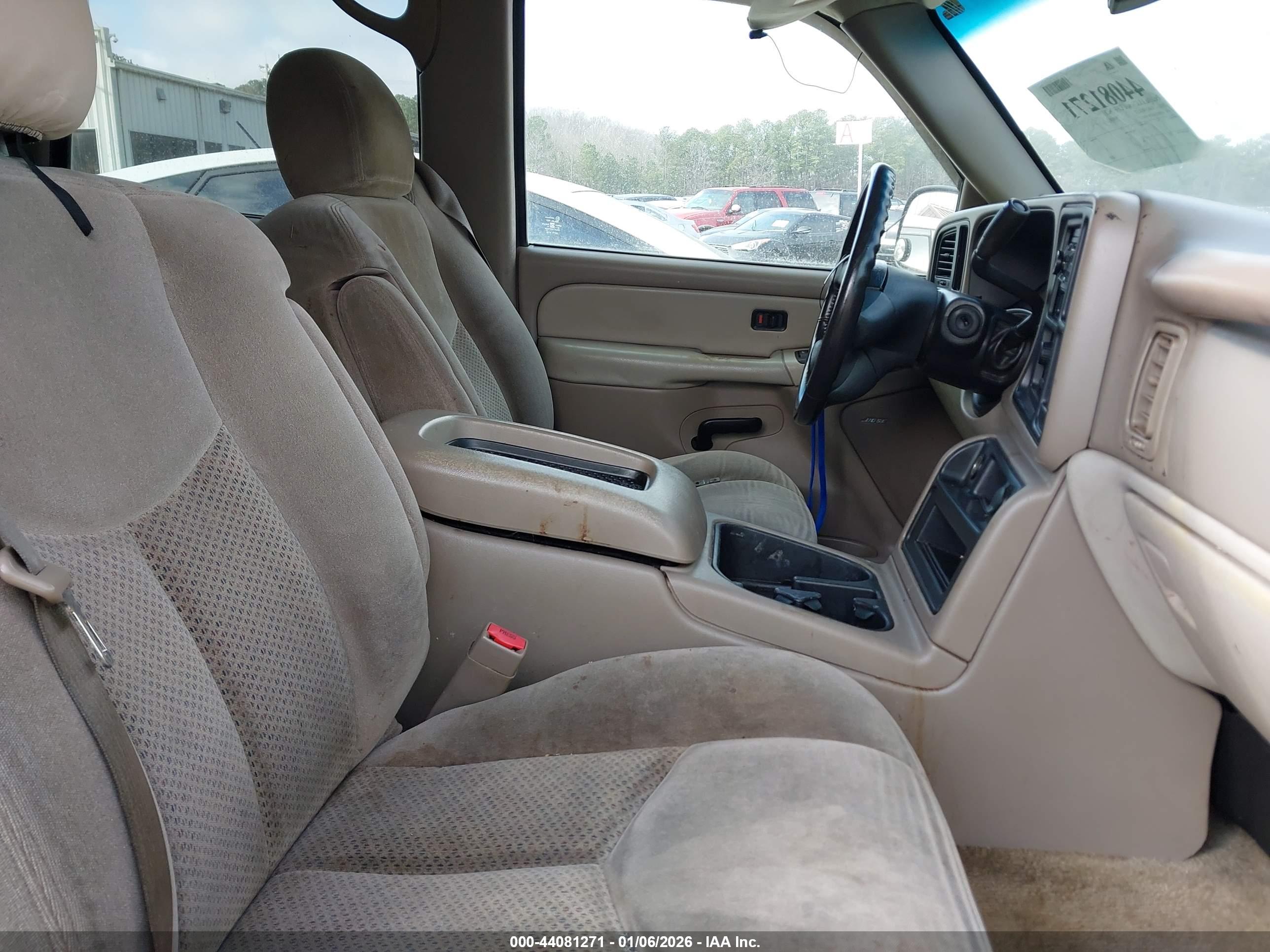 CHEVROLET TAHOE image 5