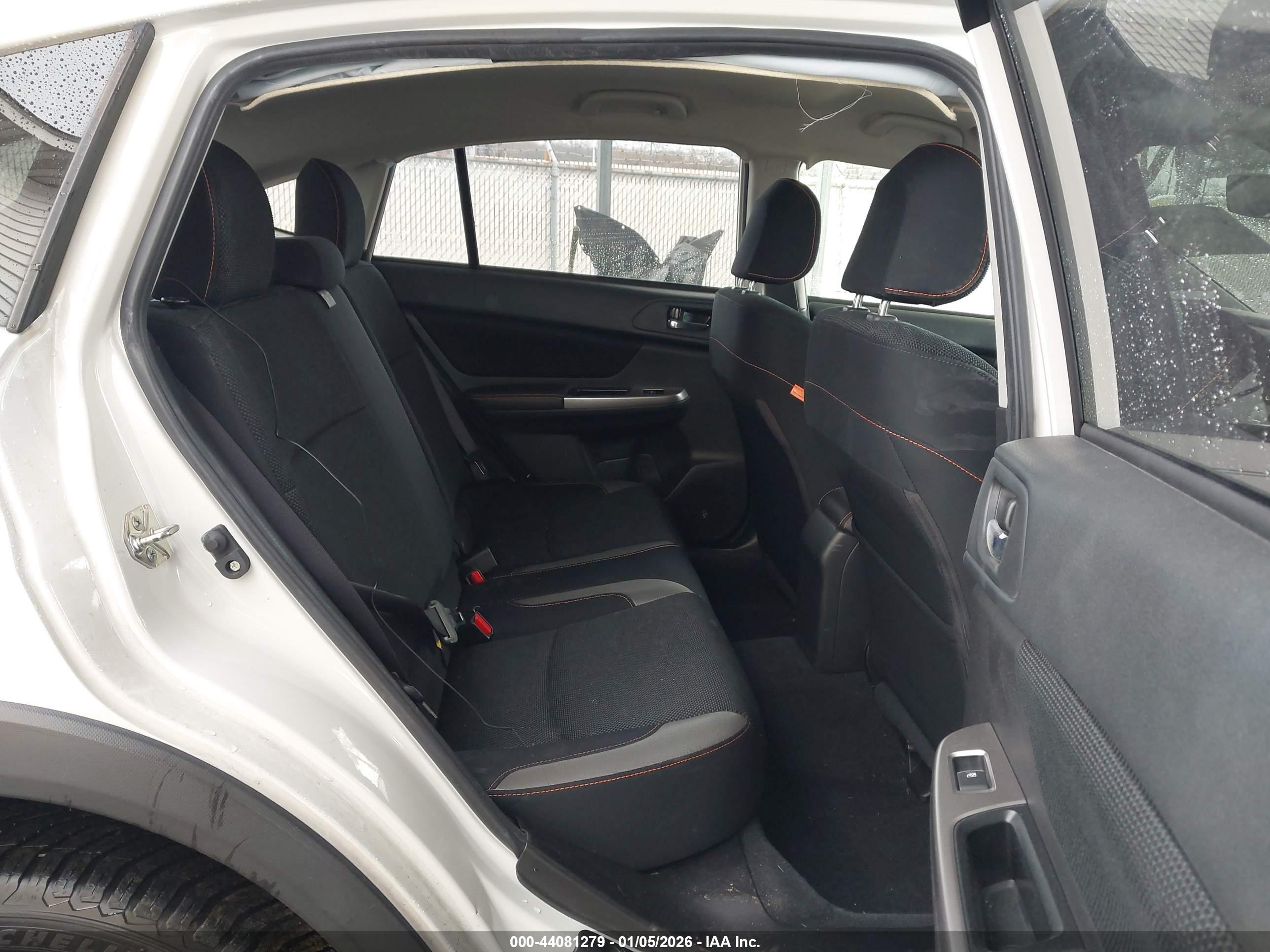 SUBARU CROSSTREK image 8