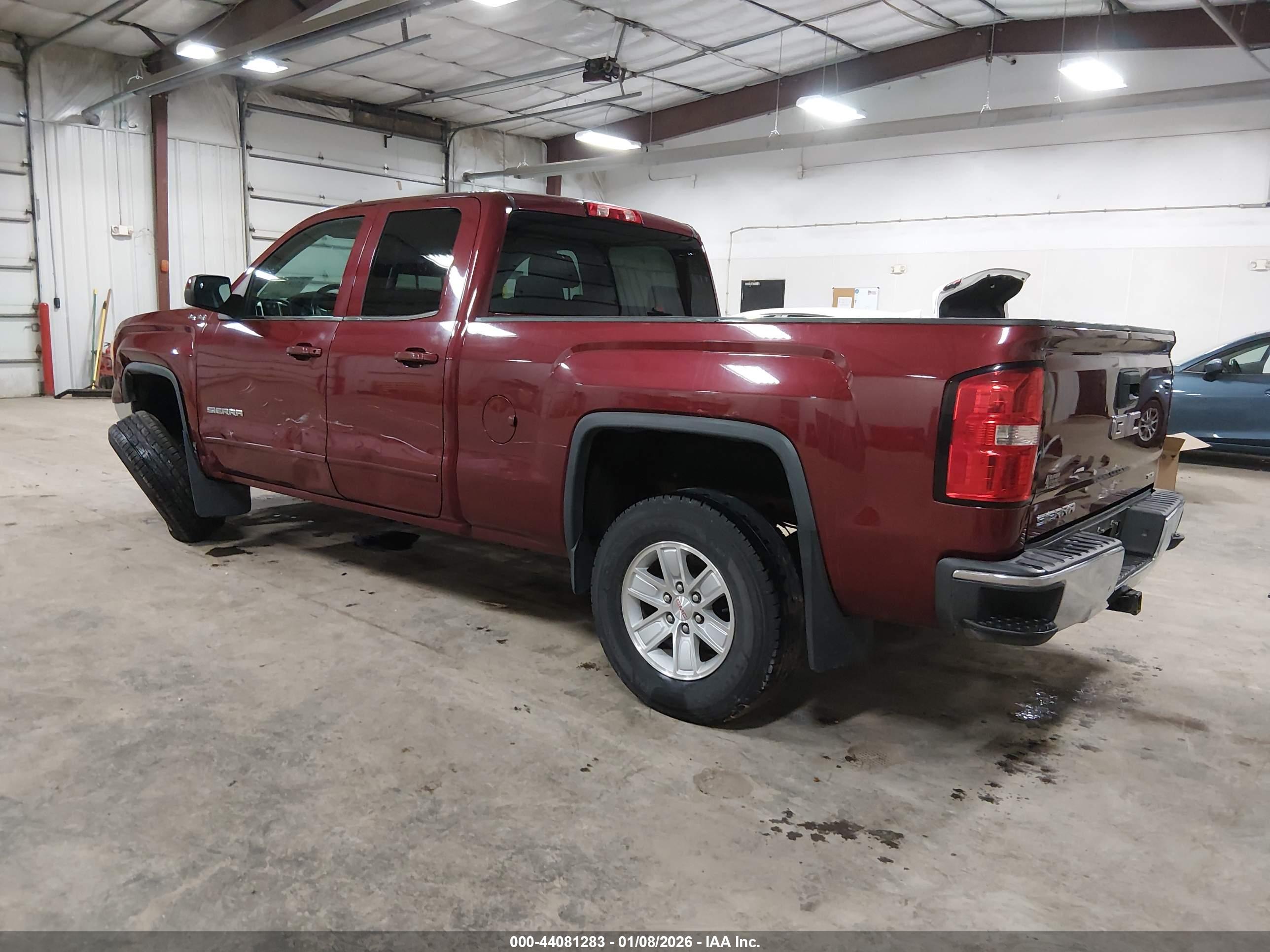GMC SIERRA image 3