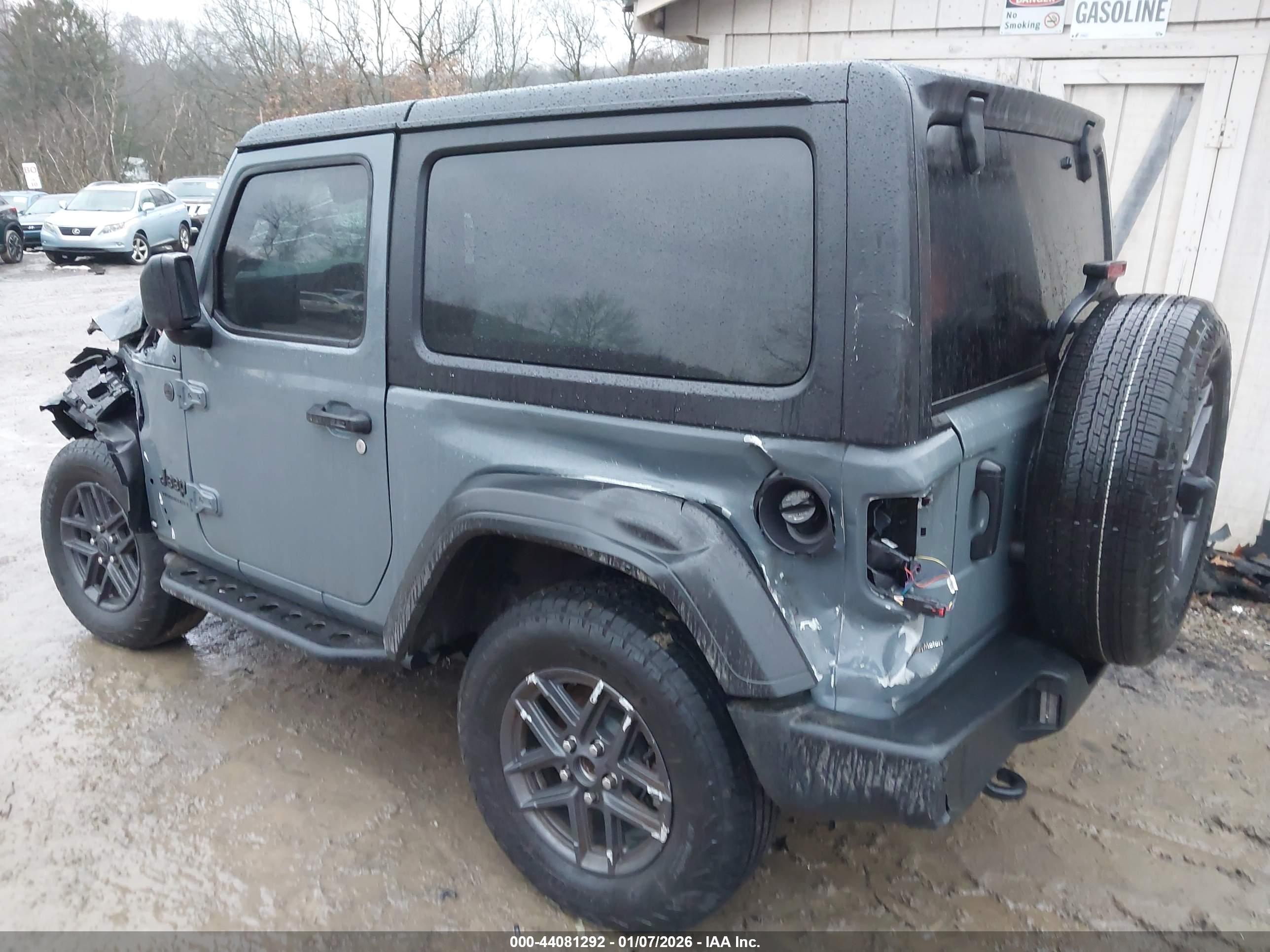 JEEP WRANGLER image 3