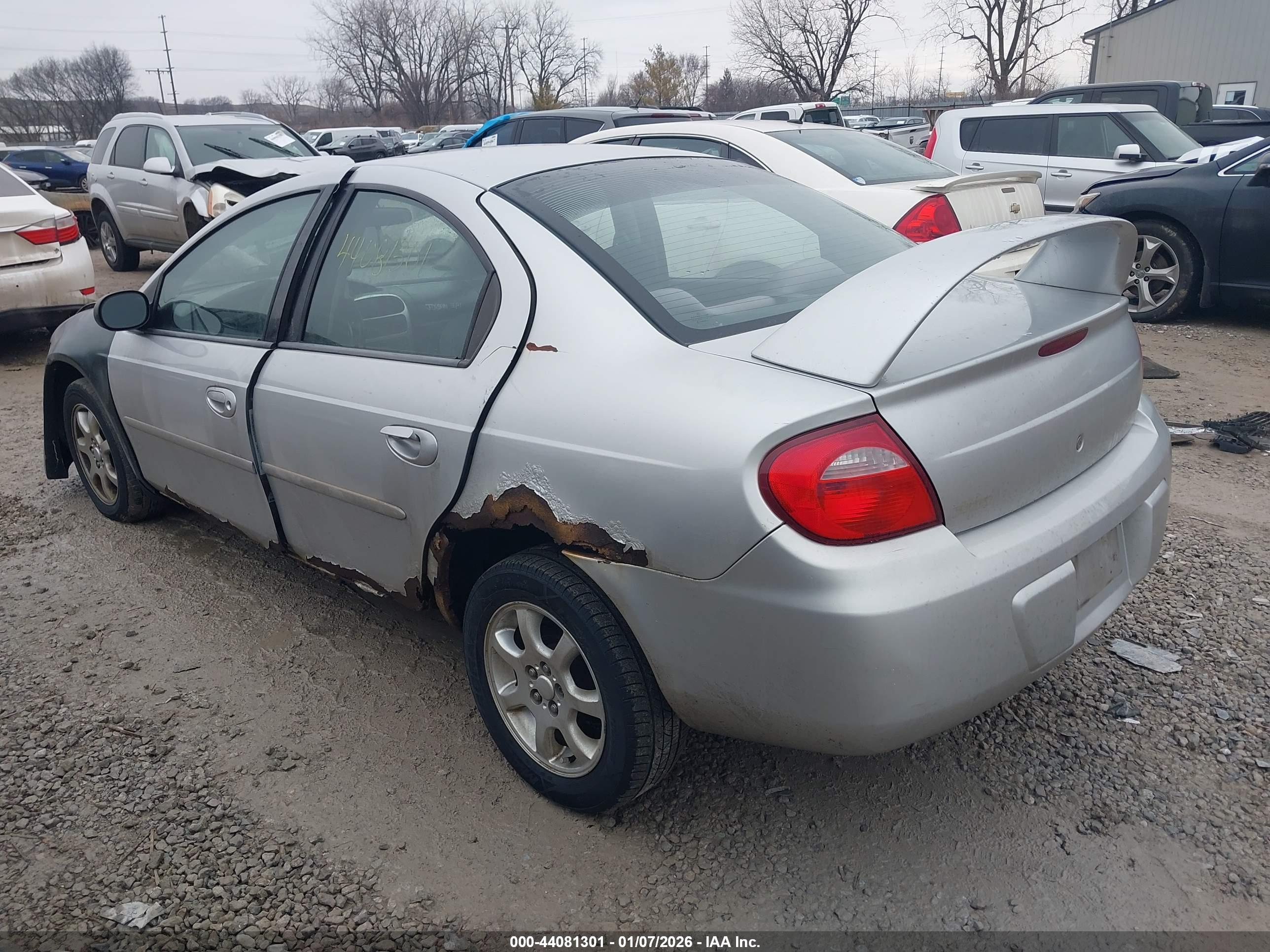 DODGE NEON image 3
