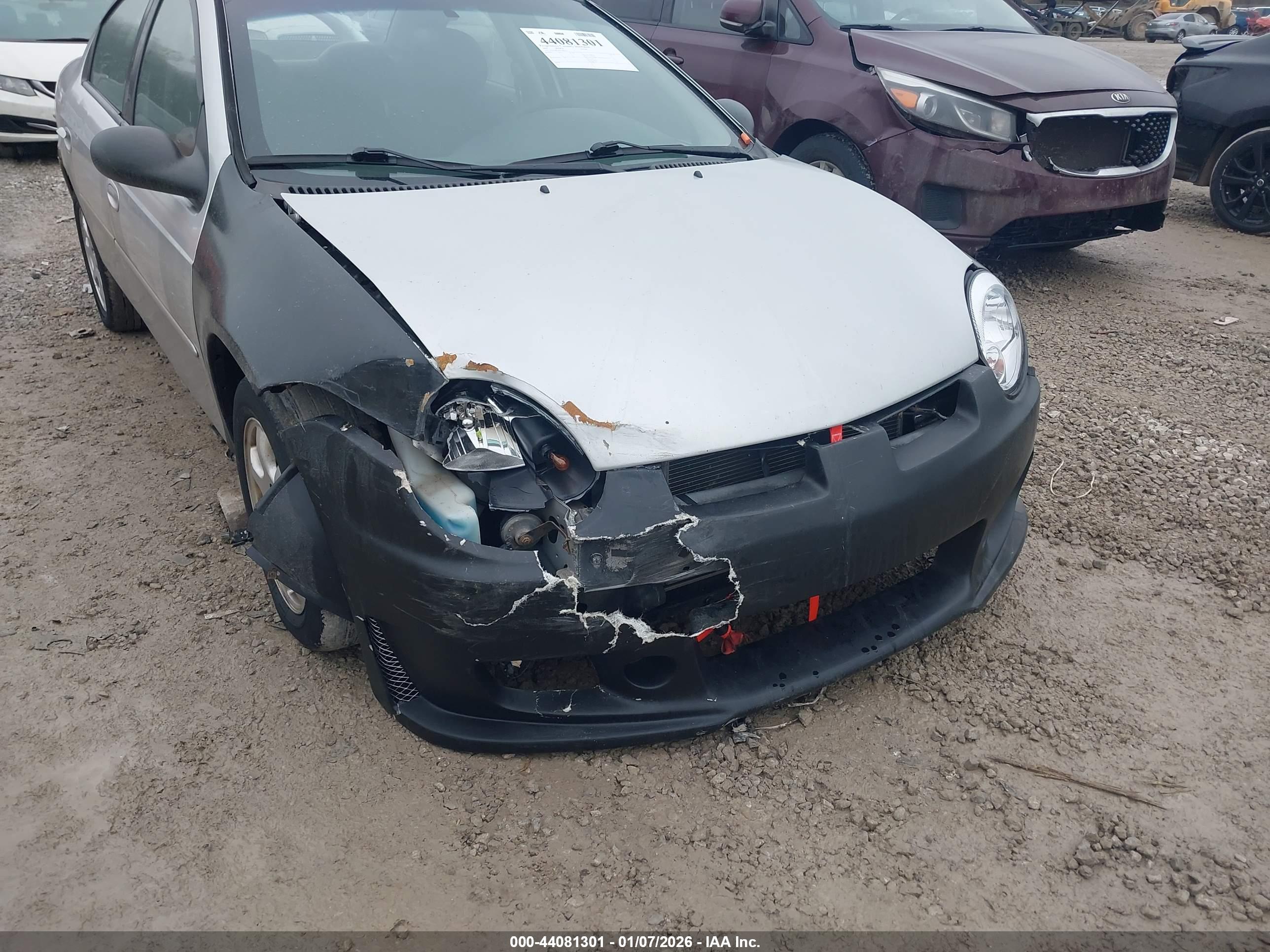 DODGE NEON image 6