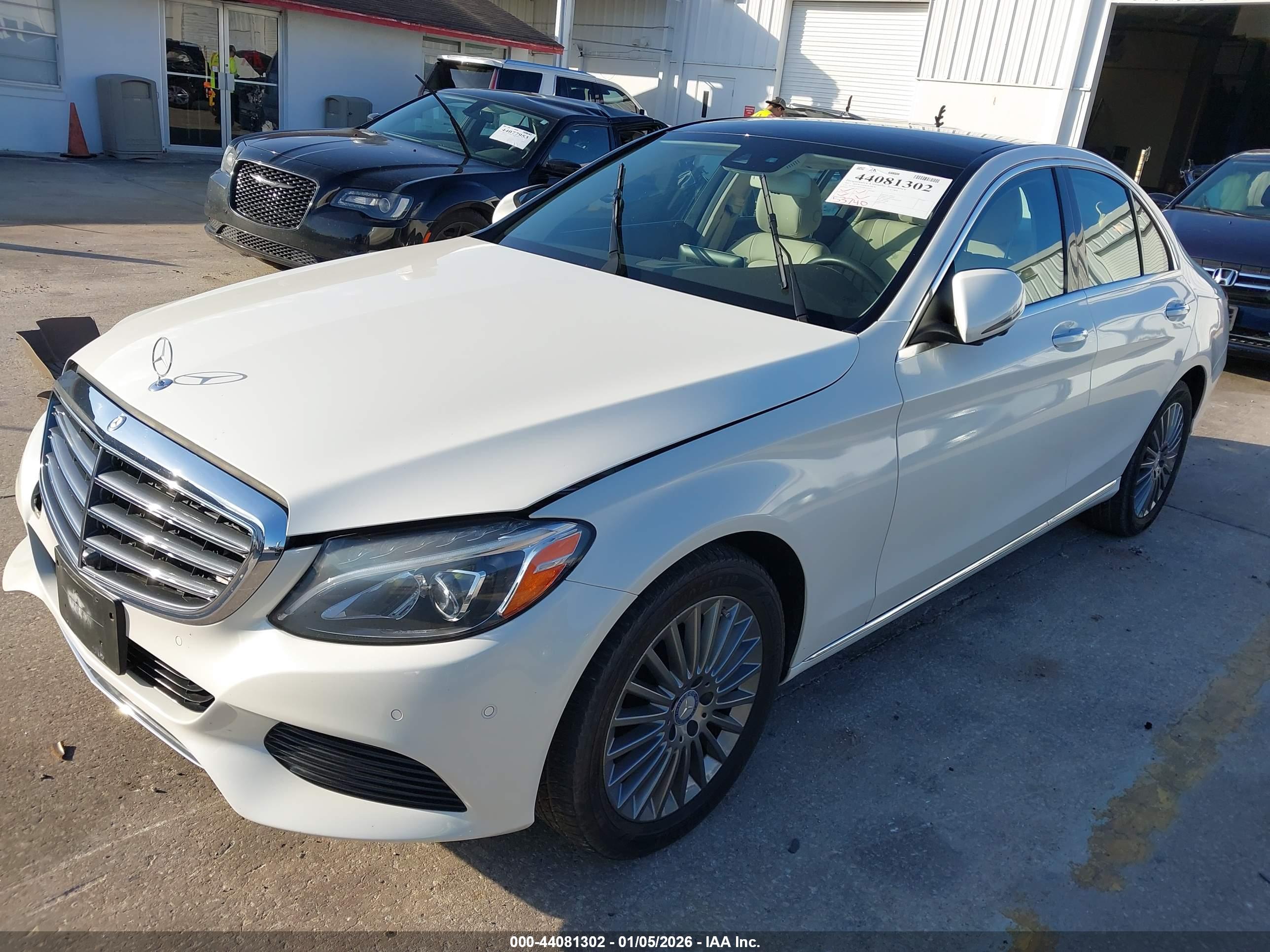 MERCEDES-BENZ C image 2