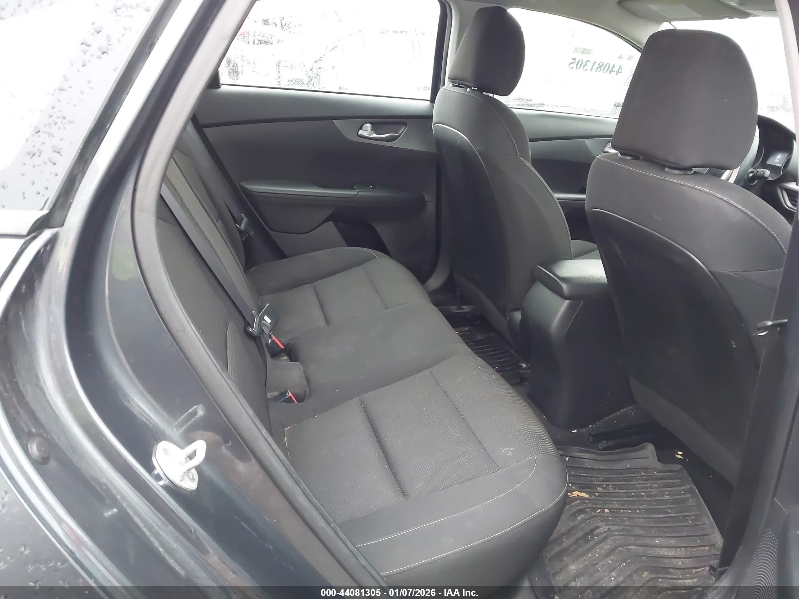 KIA FORTE image 8