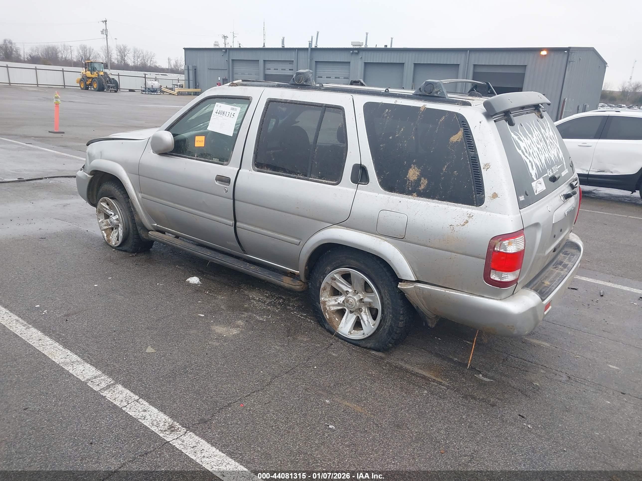 NISSAN PATHFINDER image 3