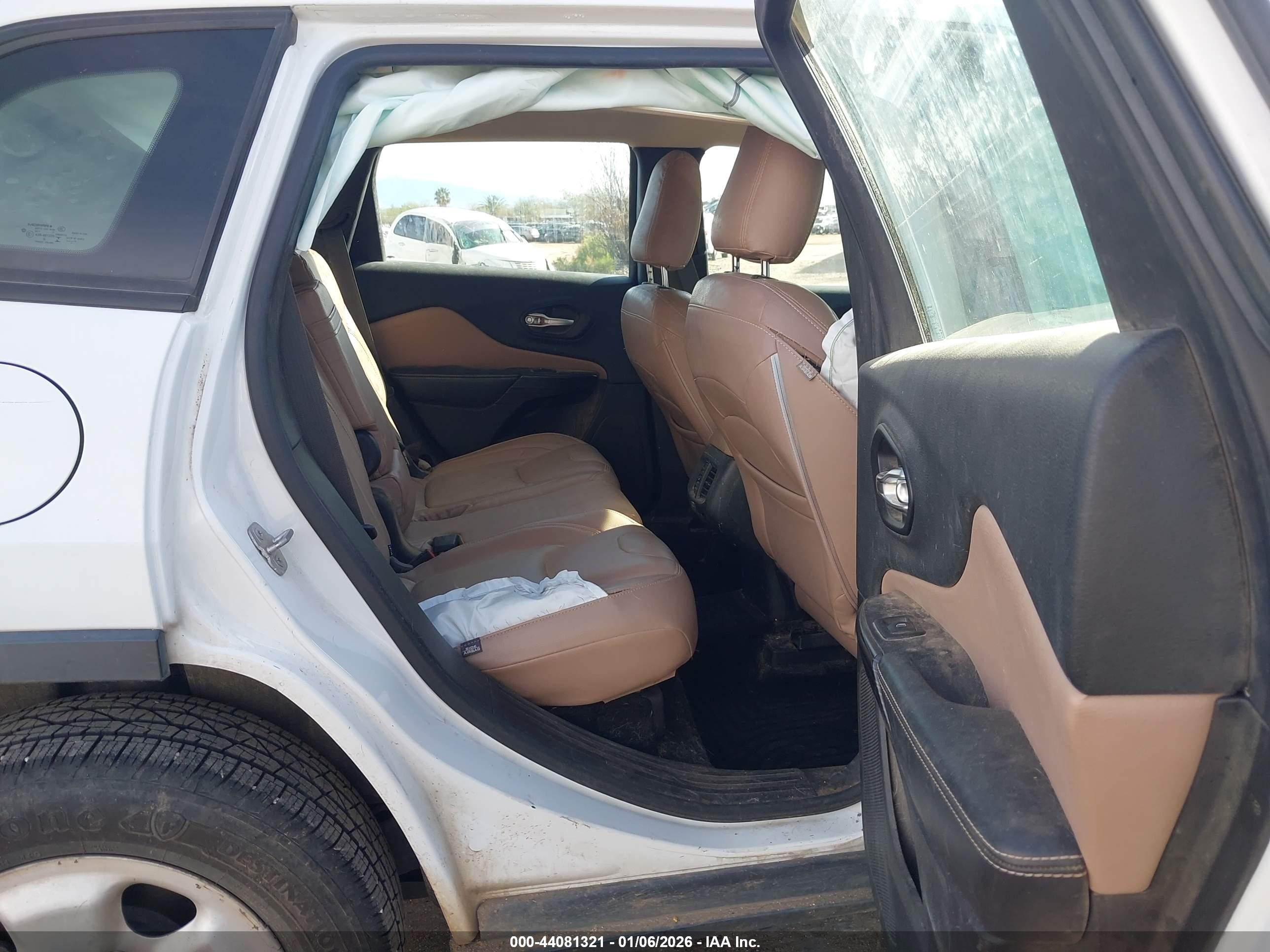JEEP CHEROKEE image 8