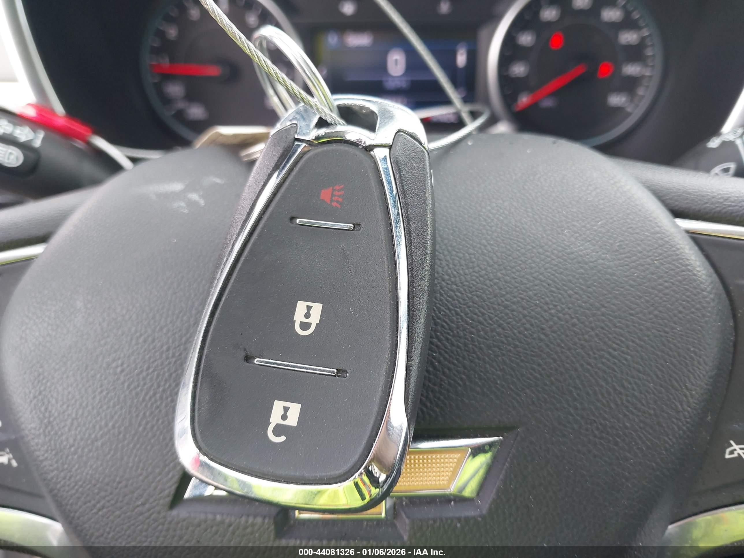 CHEVROLET EQUINOX image 11