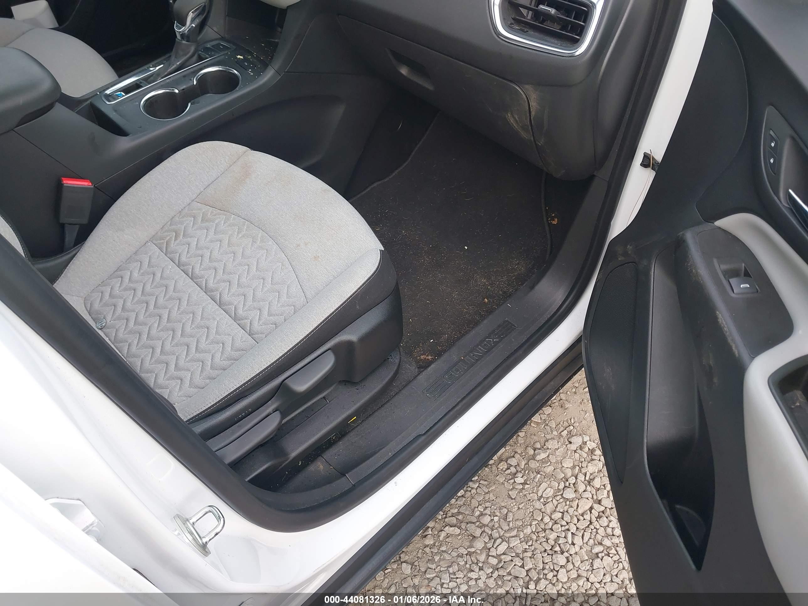CHEVROLET EQUINOX image 5