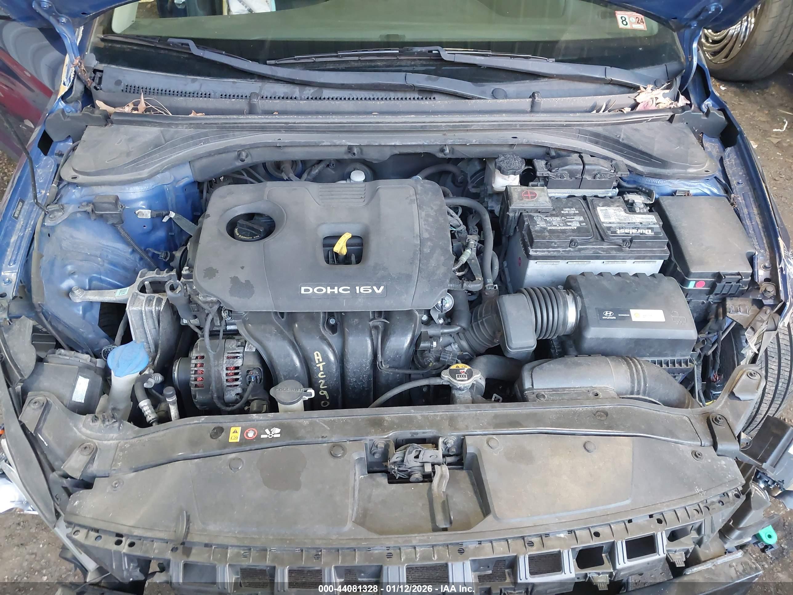 HYUNDAI ELANTRA image 10