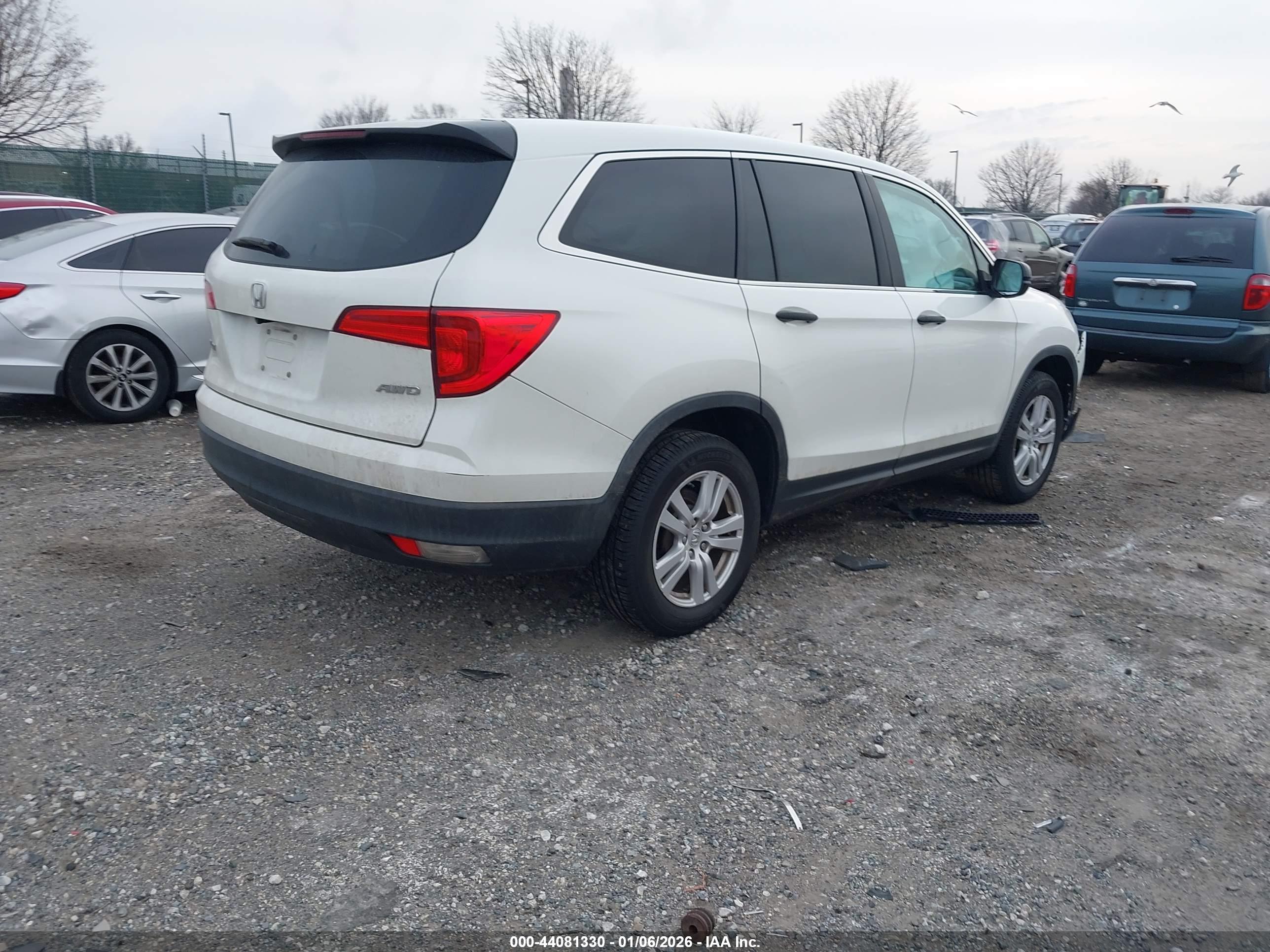 HONDA PILOT image 4