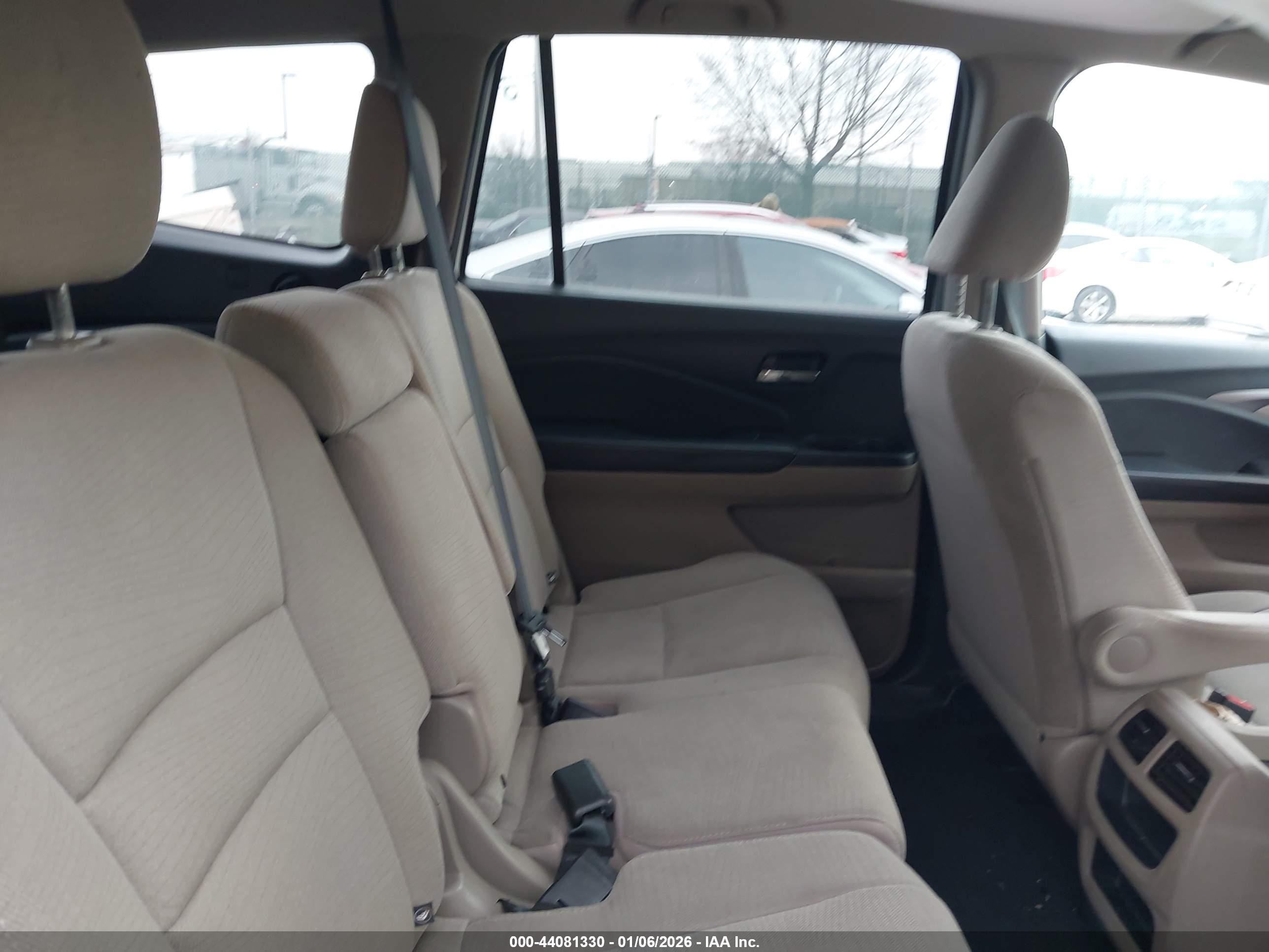 HONDA PILOT image 8