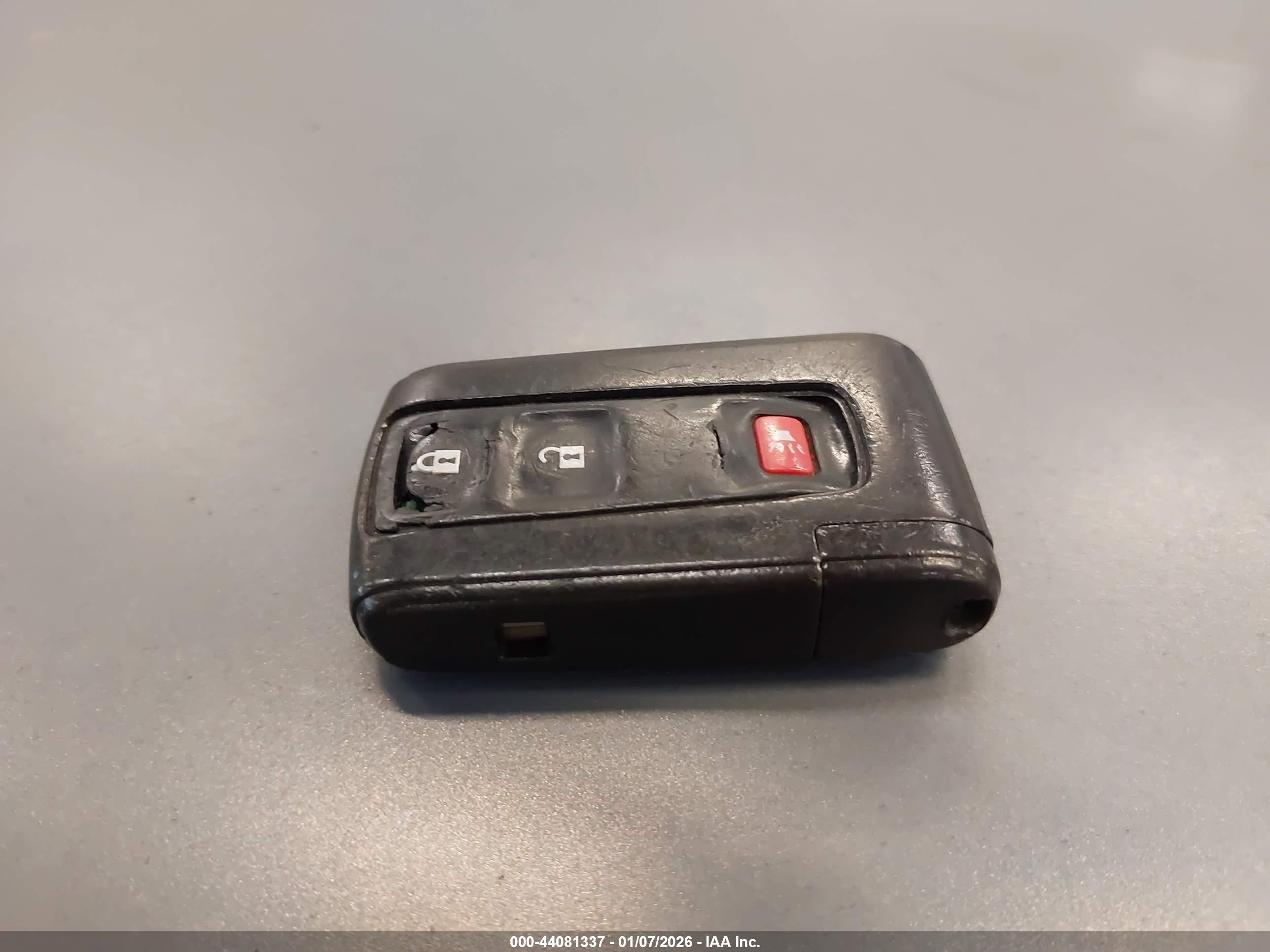 TOYOTA PRIUS image 11
