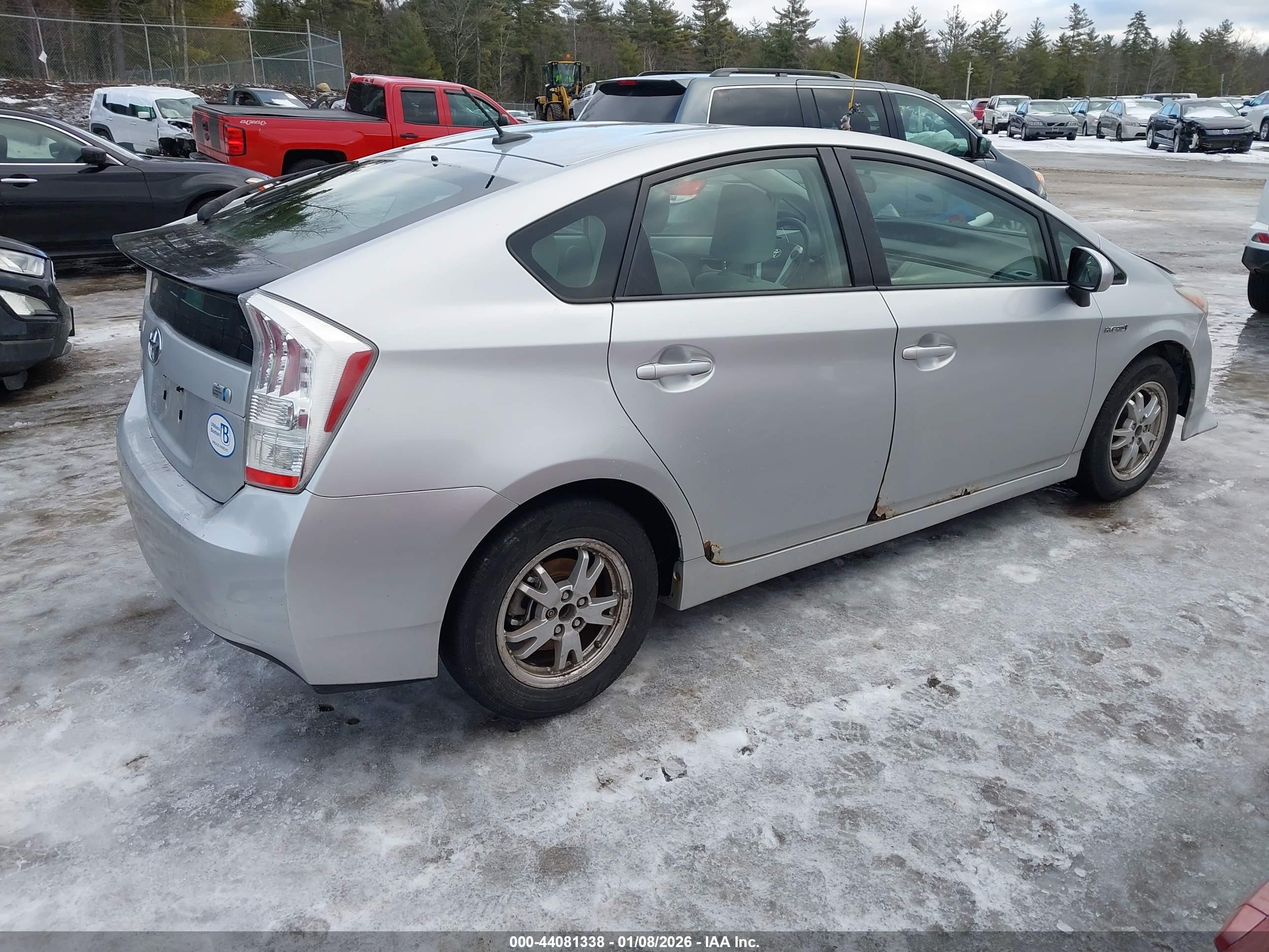 TOYOTA PRIUS image 4